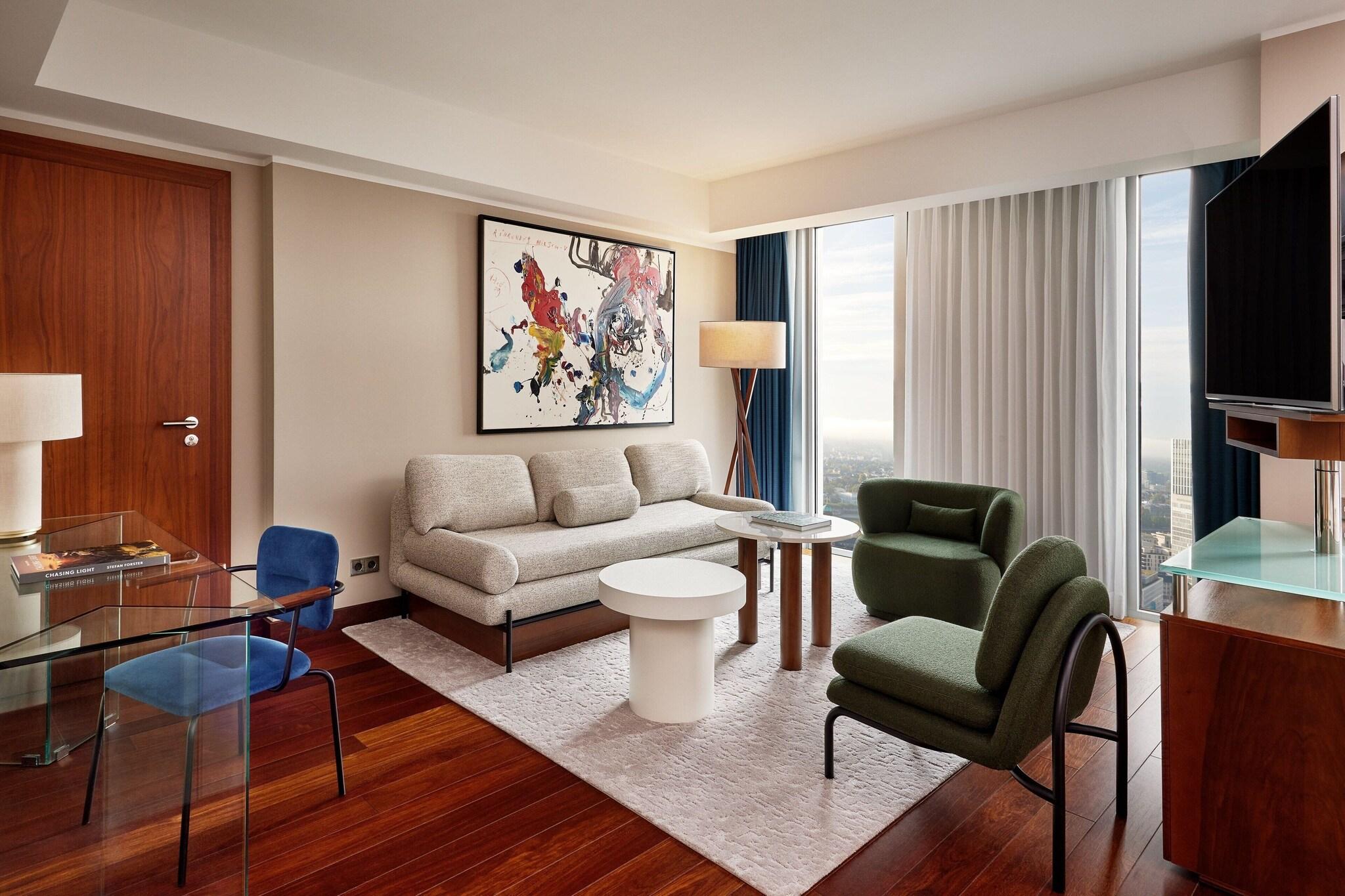 Junior Suite King Size Bed