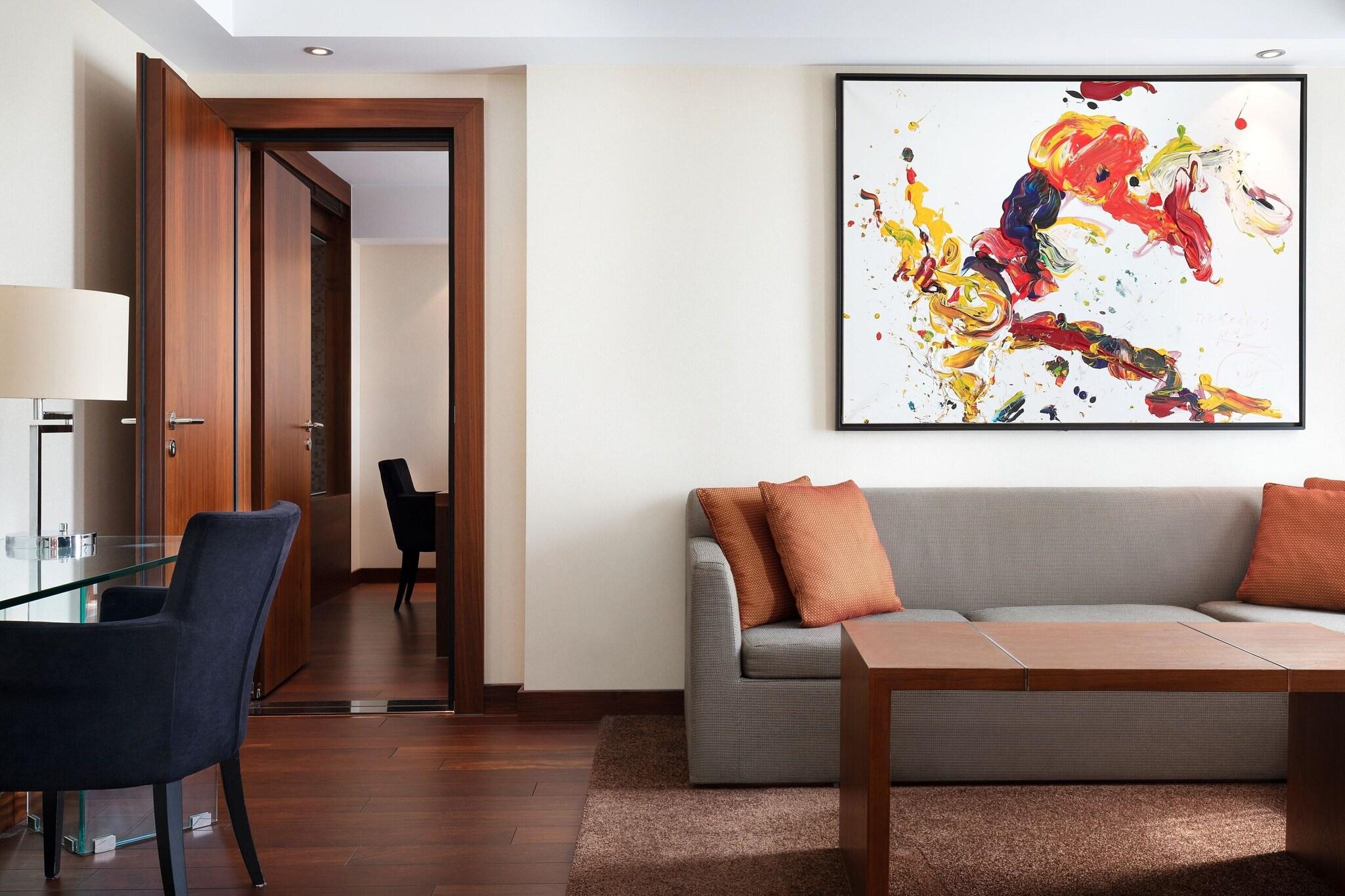 Junior Suite King Size Bed