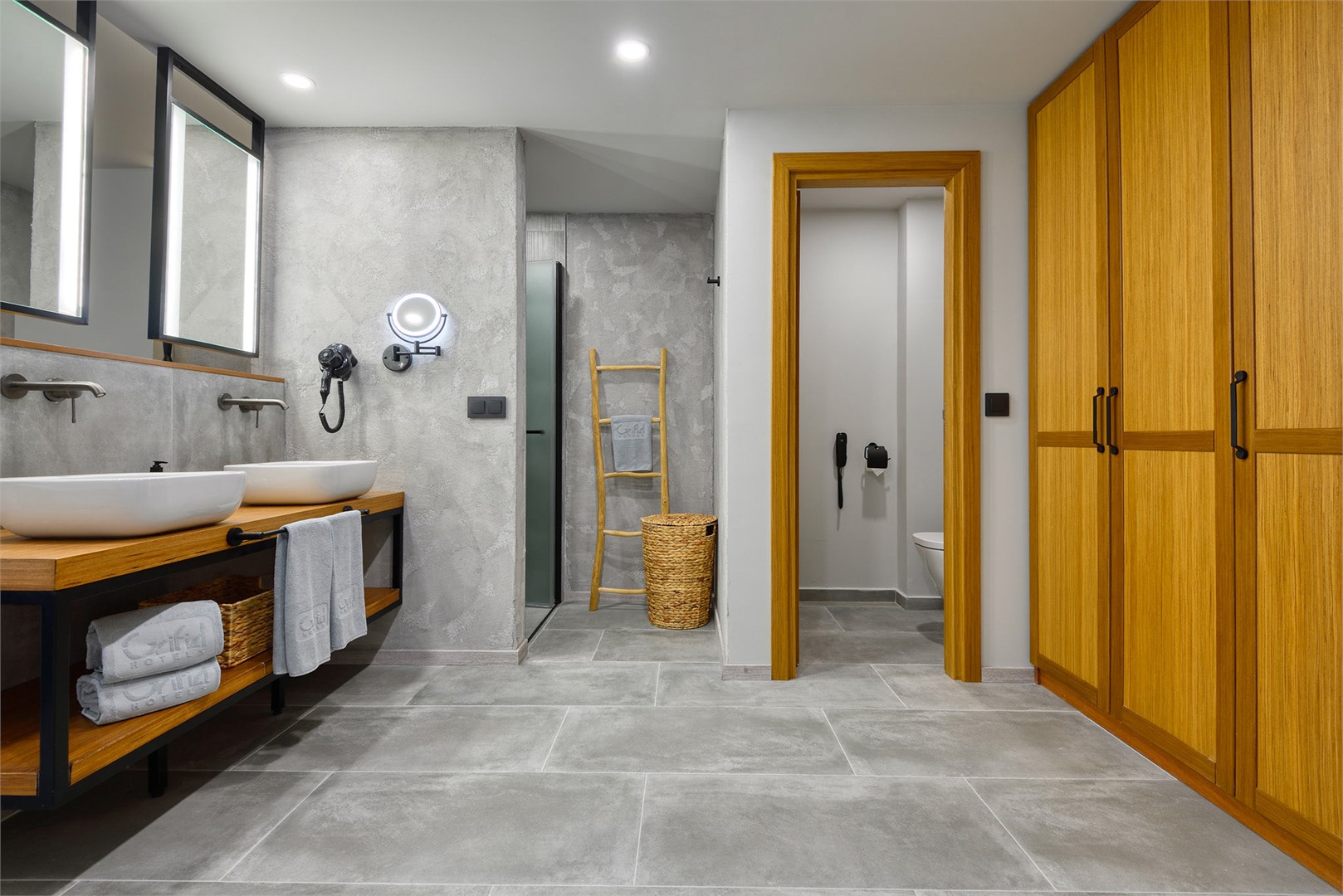 Family Room Side Sea View