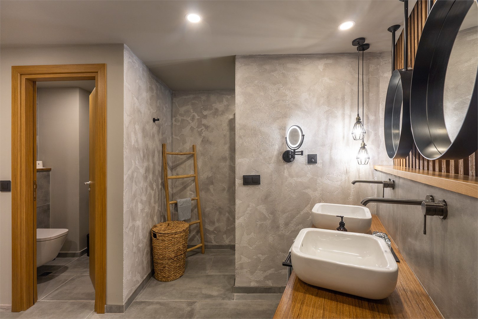 Family Room Side Sea View