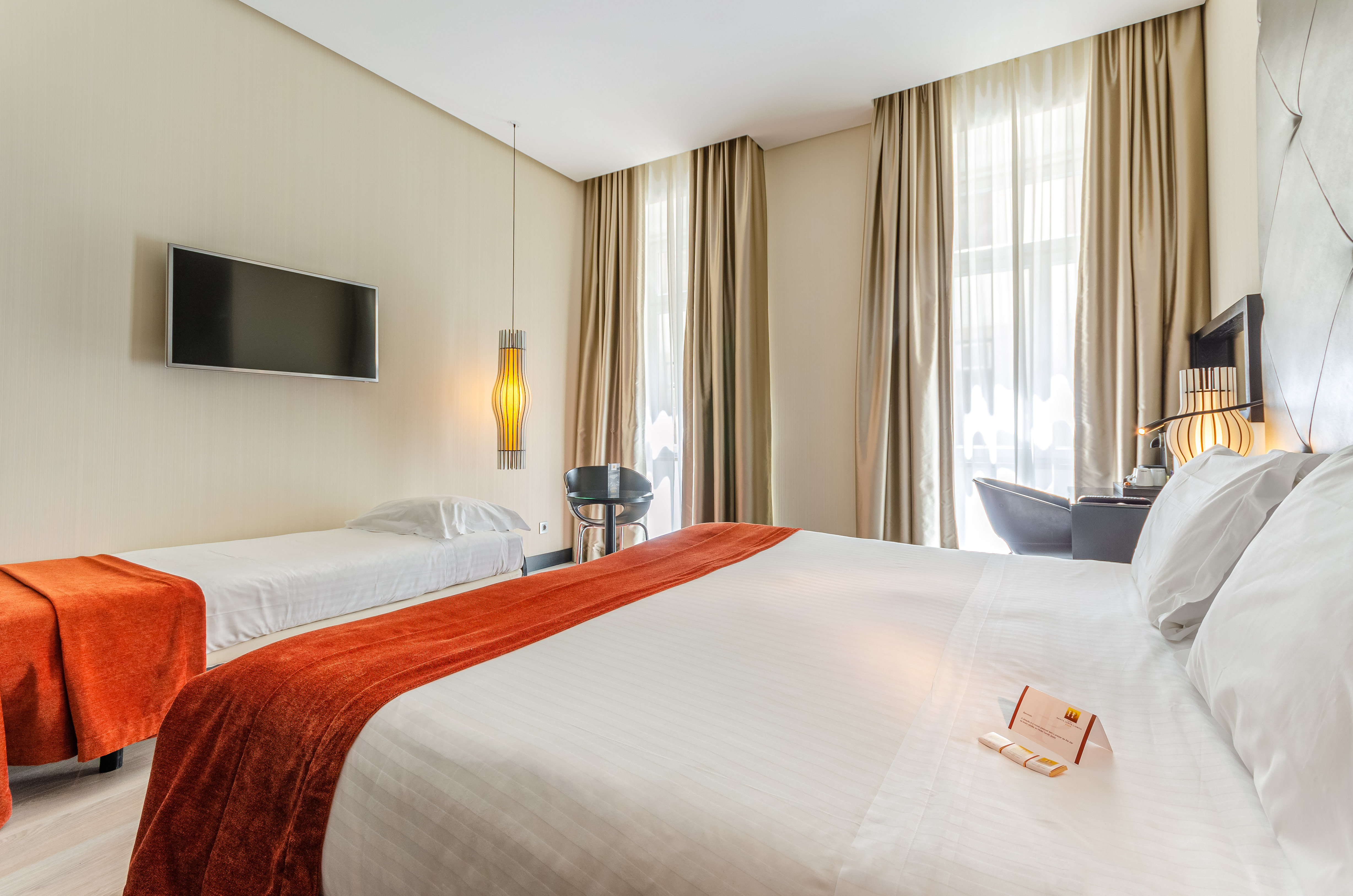 Double or Twin Superior