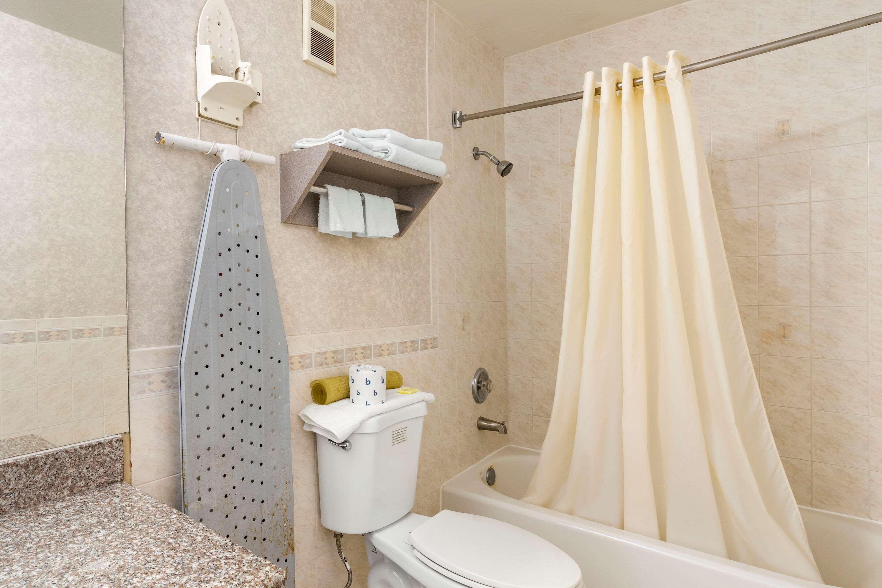 Double King Bed Non Smoking