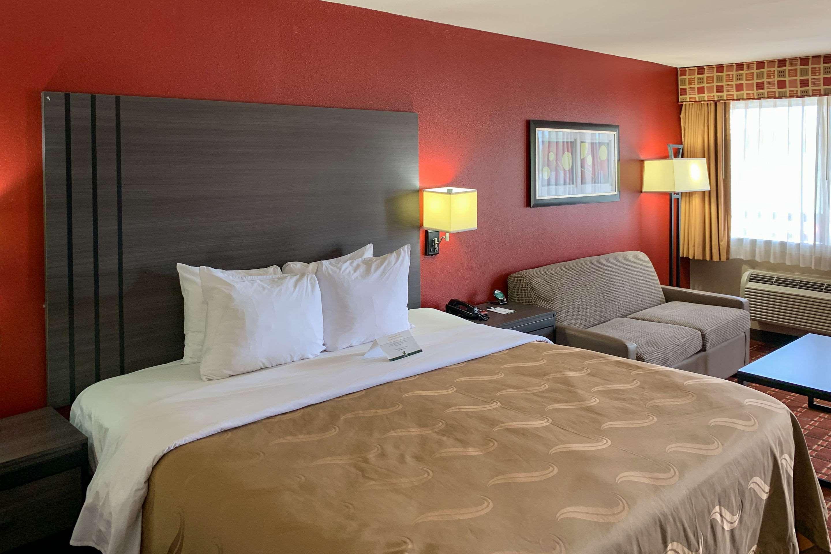 Double King Bed Non Smoking