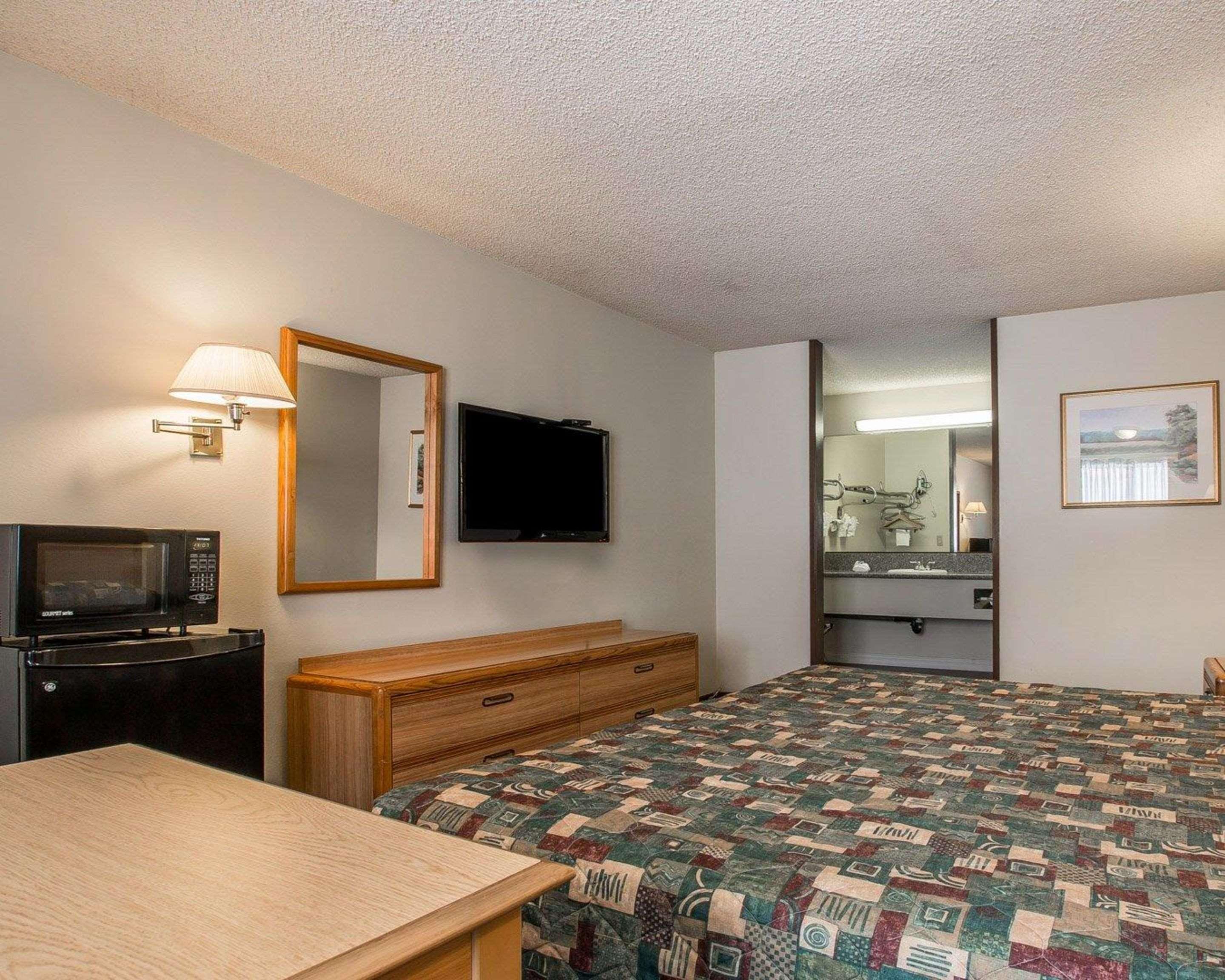 Double King Bed Non Smoking