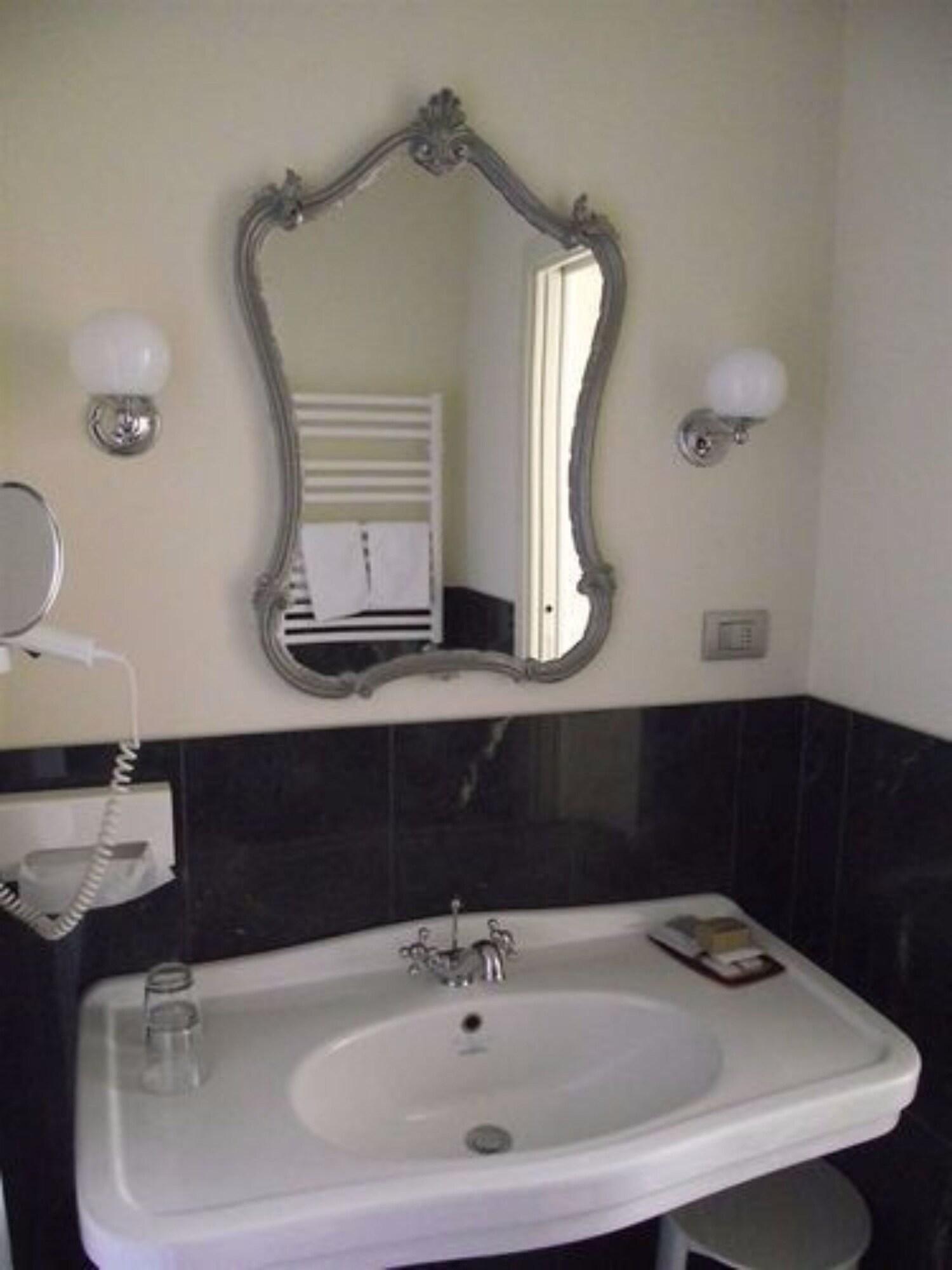 Quadruple Classic Double Bed