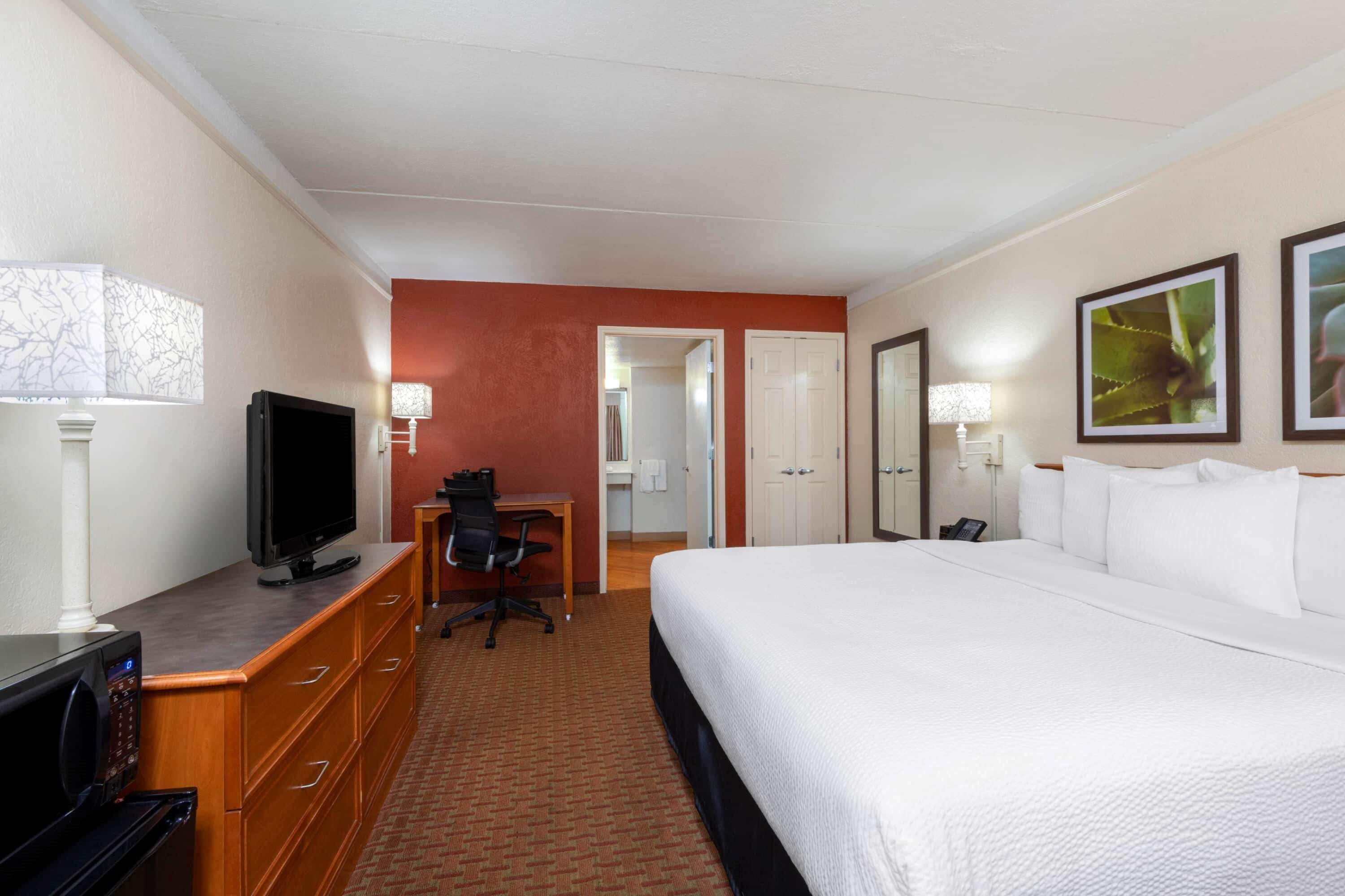 Room Two Double Beds Non Smoking