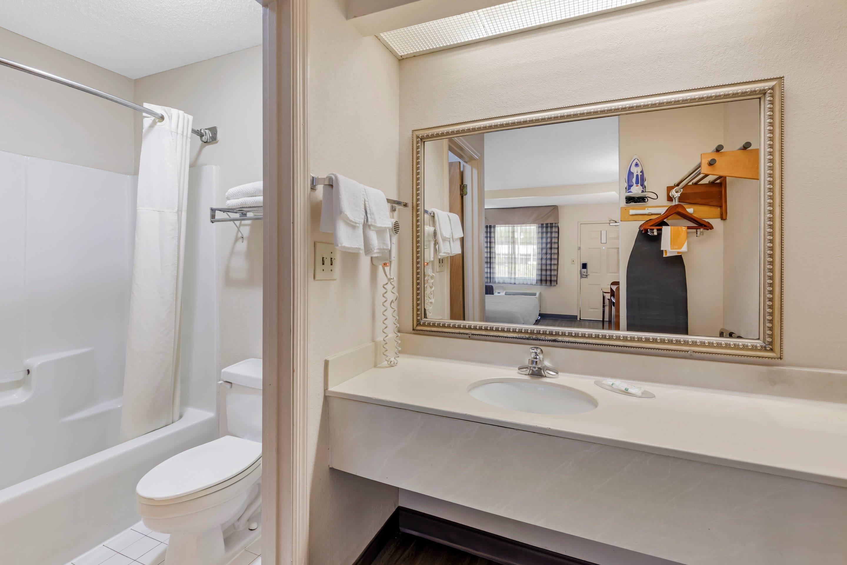 Double King Bed Non Smoking