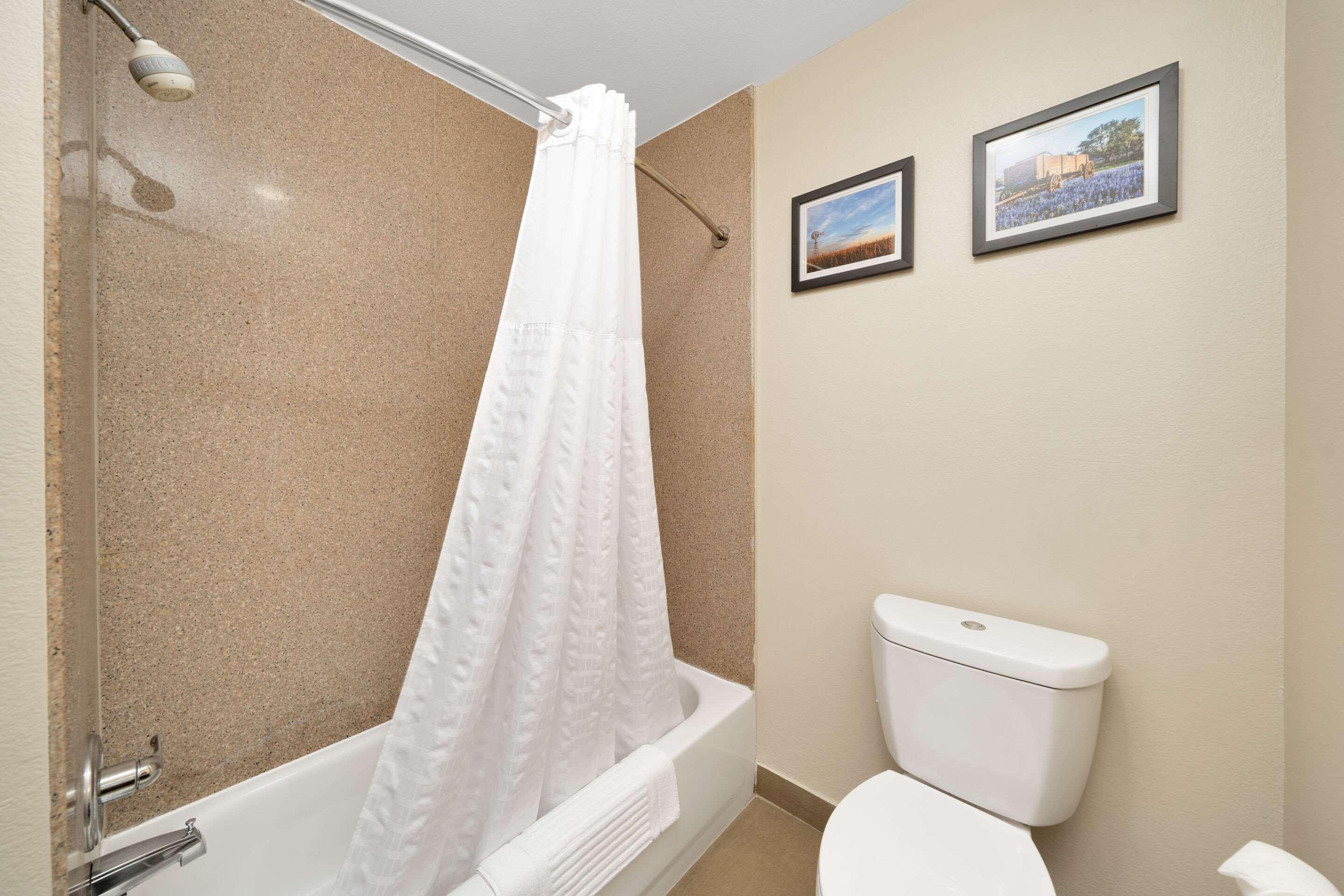 Suite Two Queen Beds Non Smoking