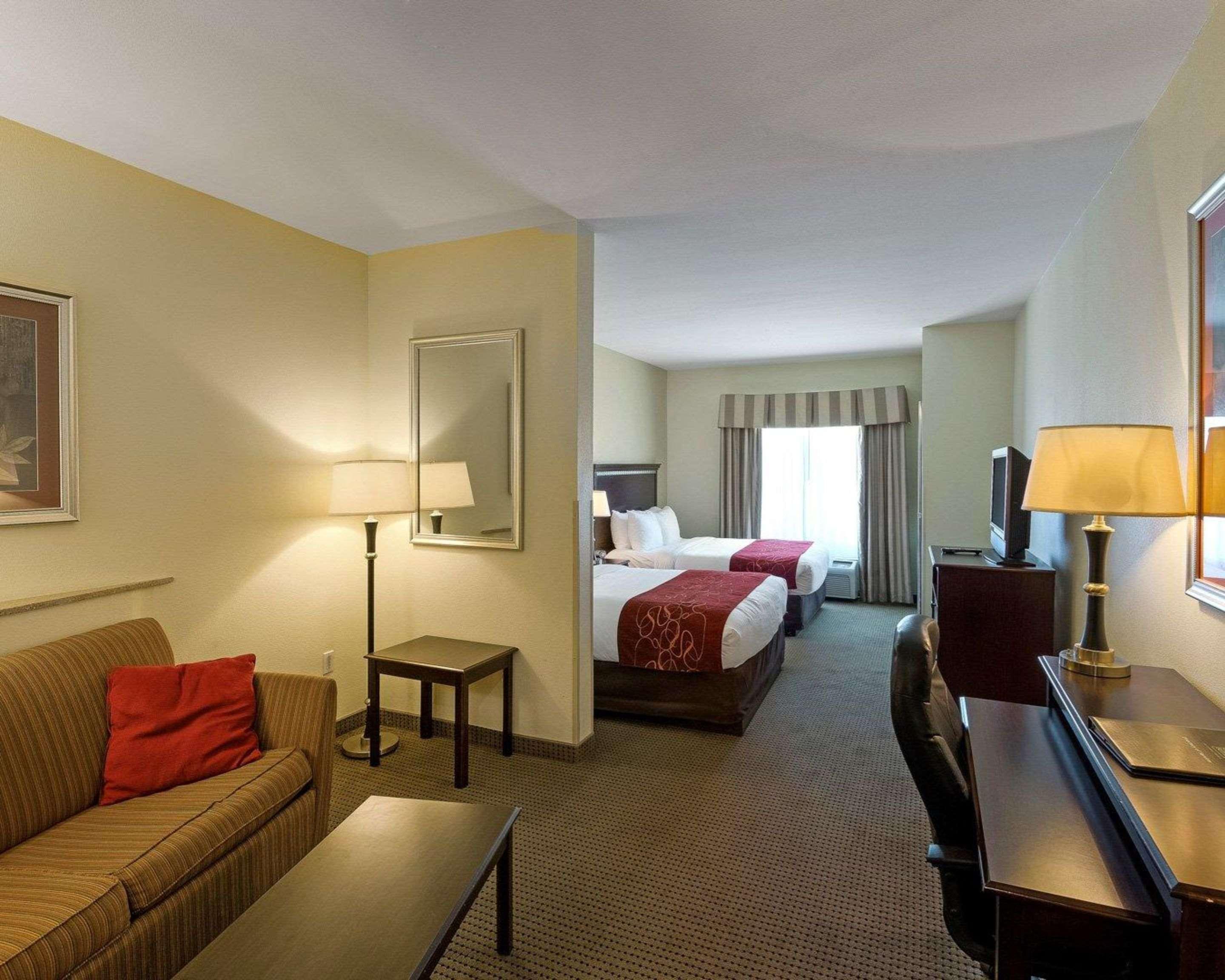 Suite Two Queen Beds