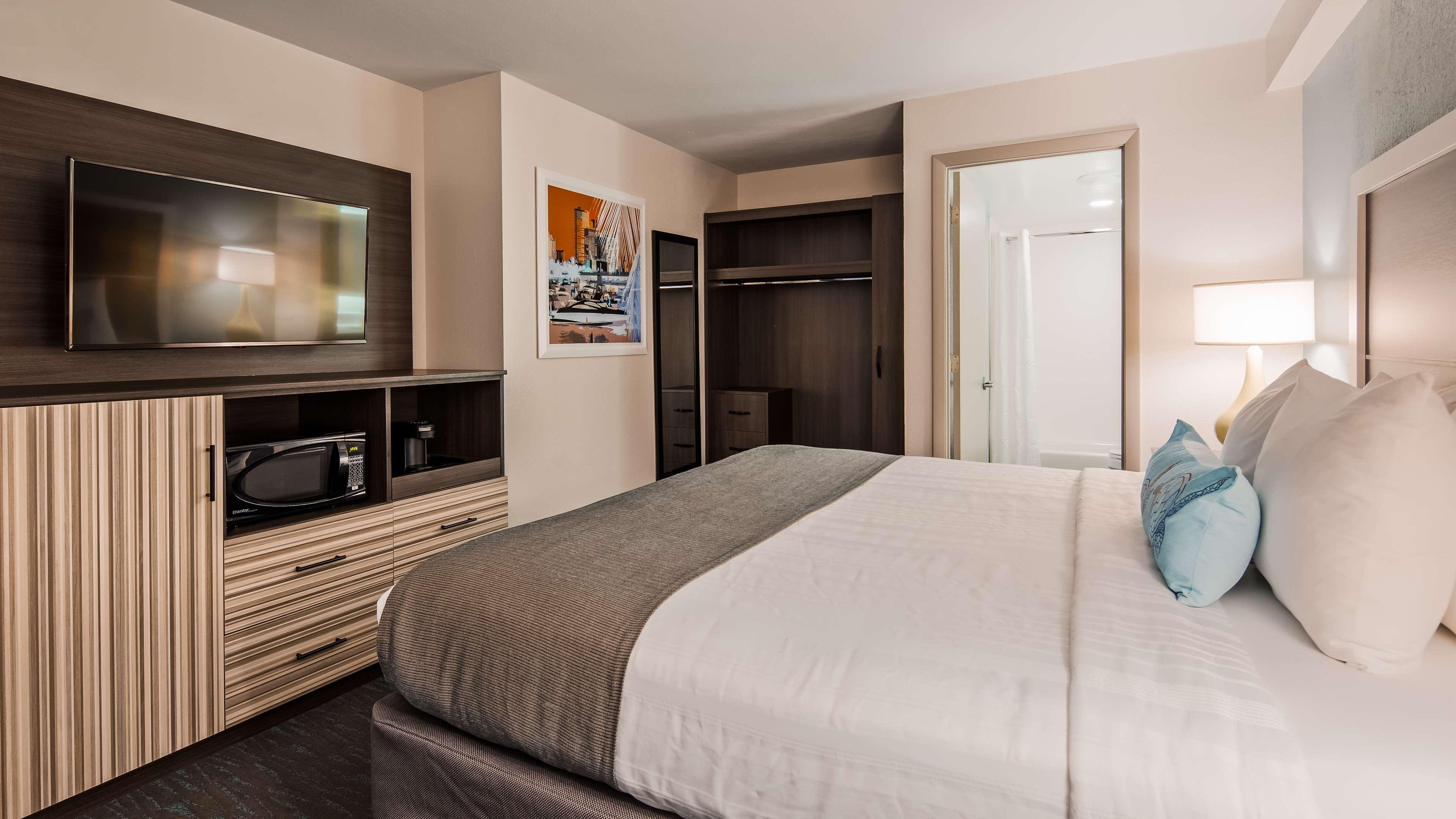 Room King Bed Non Smoking