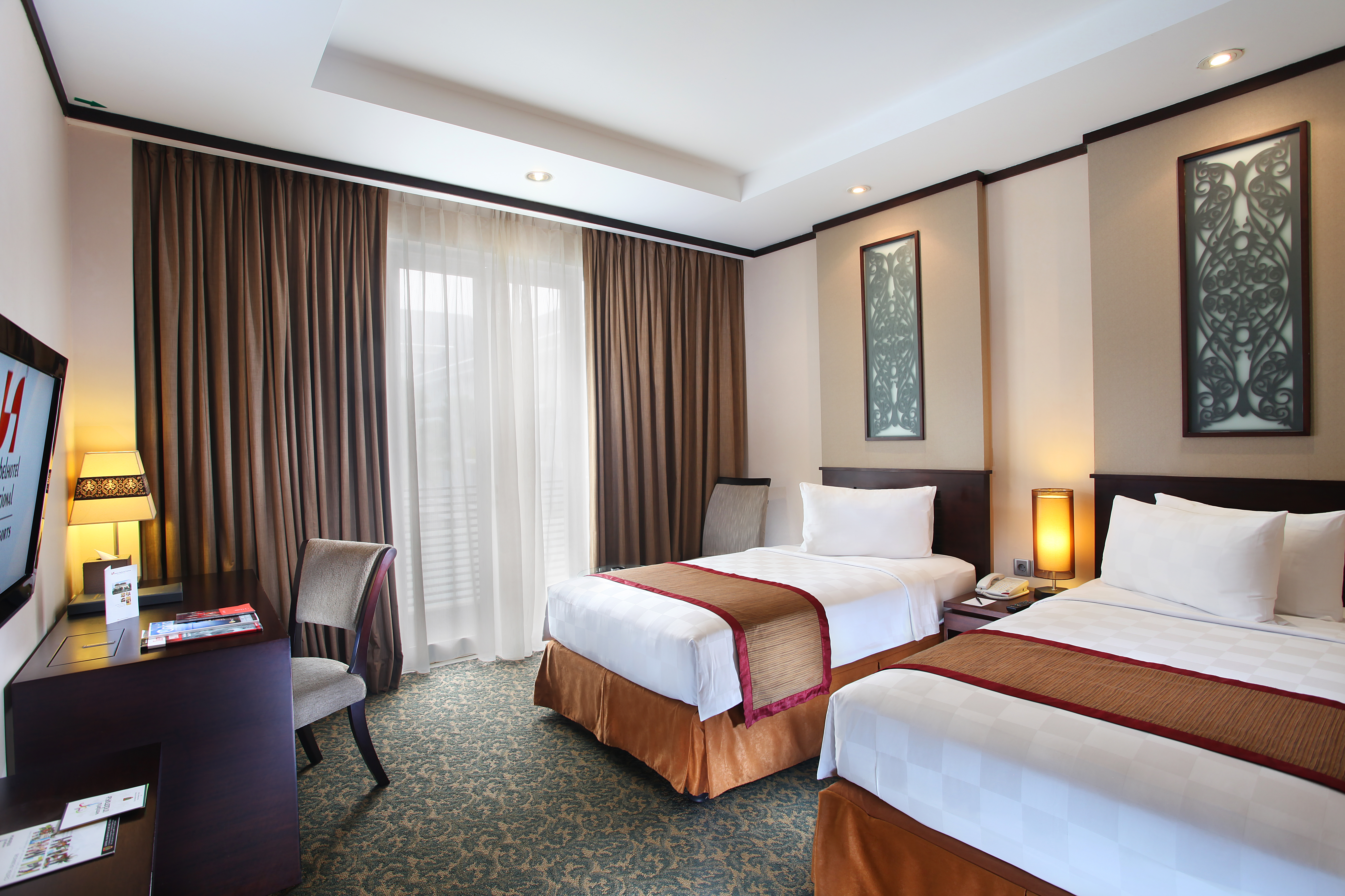 Double or Twin Deluxe