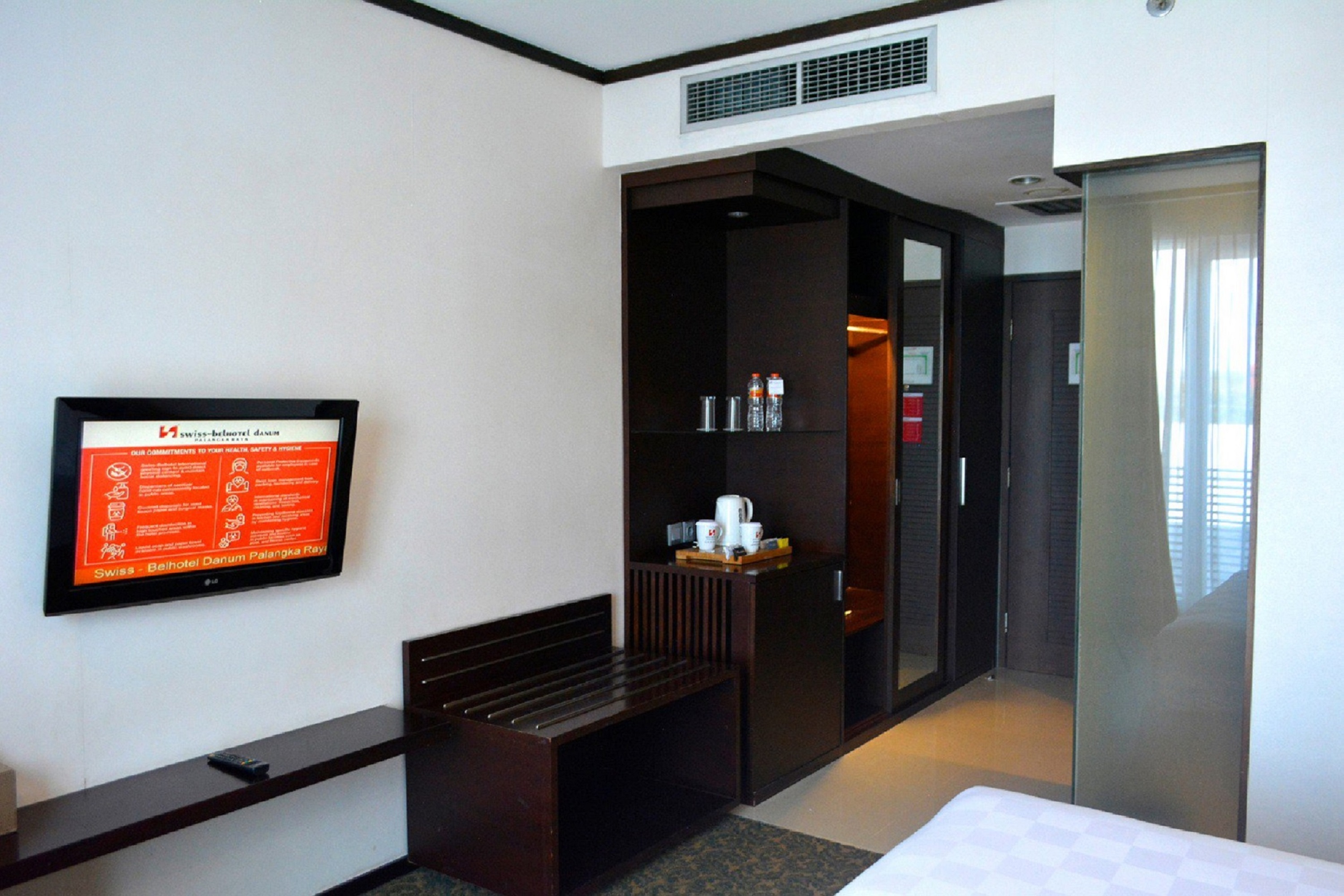 Double or Twin Deluxe Pool View