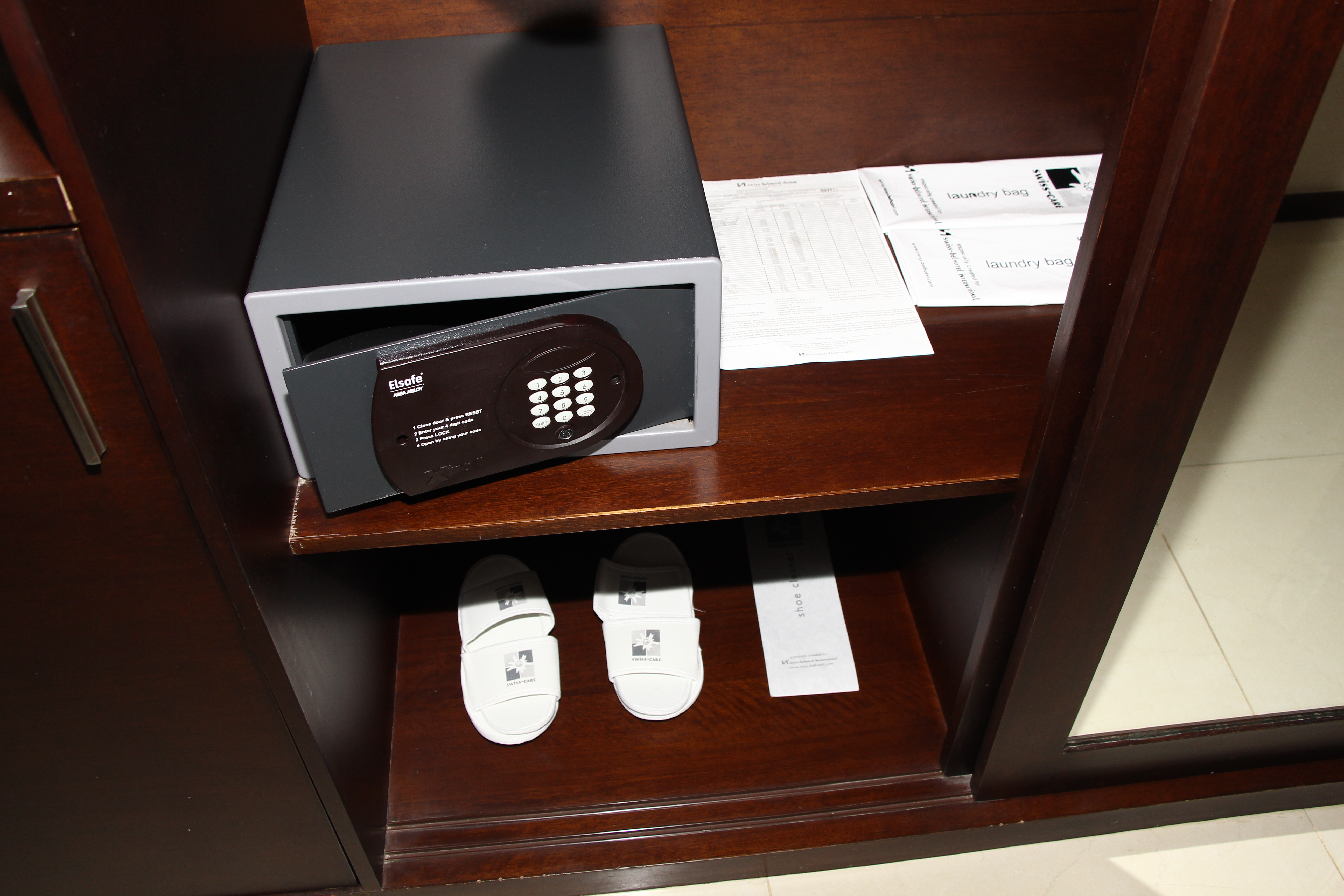 Double Deluxe Pool View