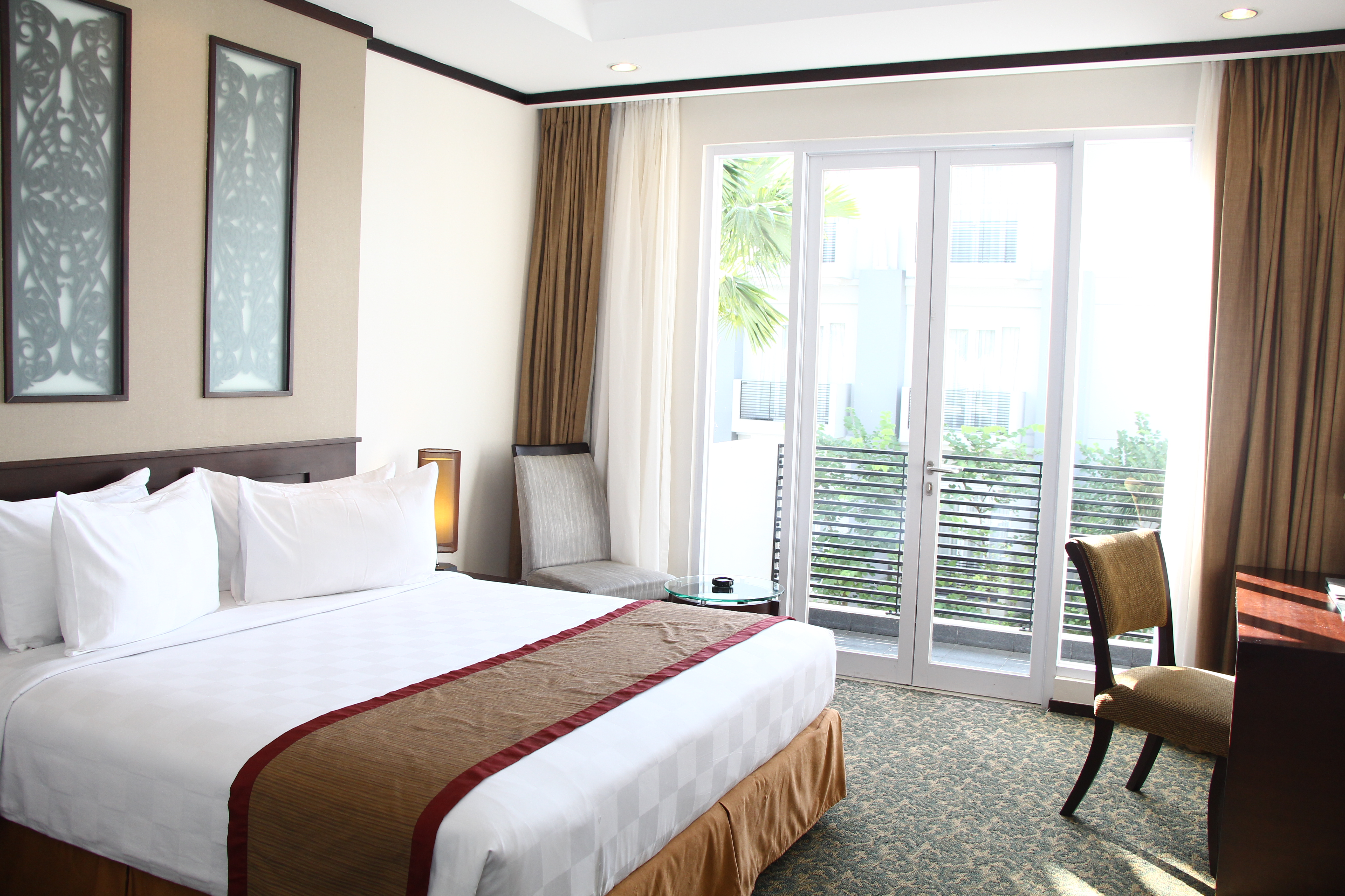 Double Deluxe Pool View