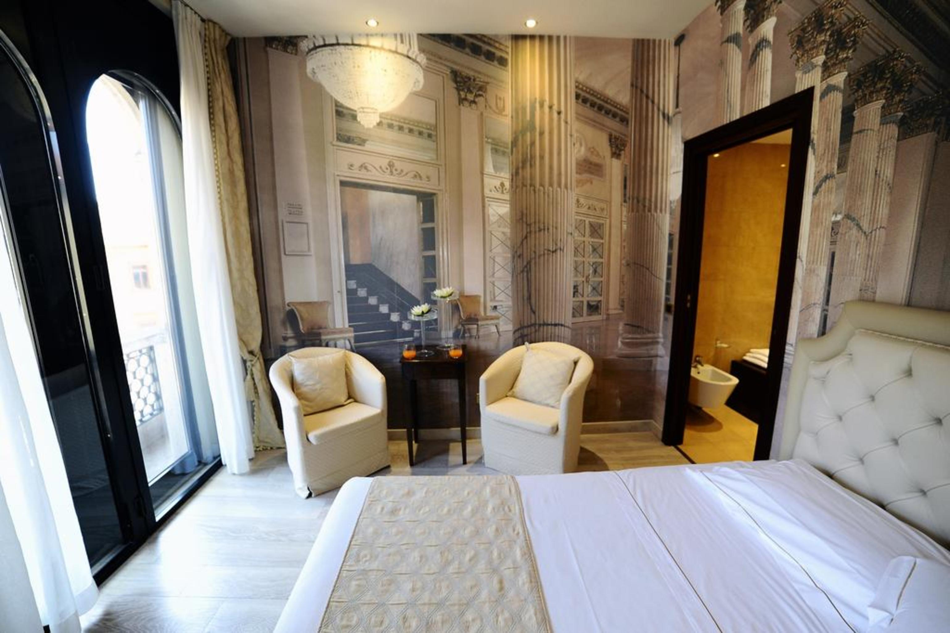 Double Single Executive