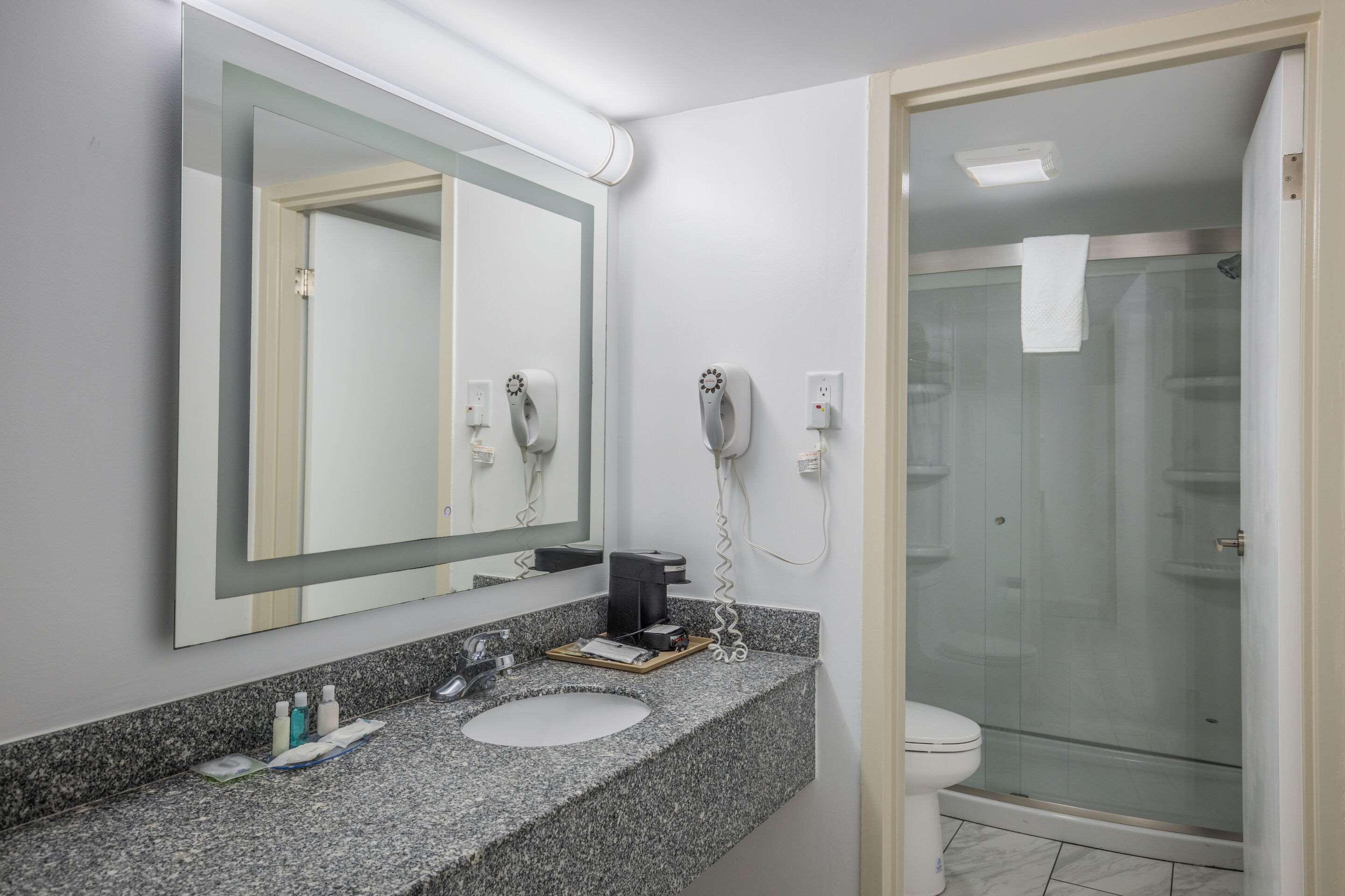 Suite Two Double Beds Non Smoking