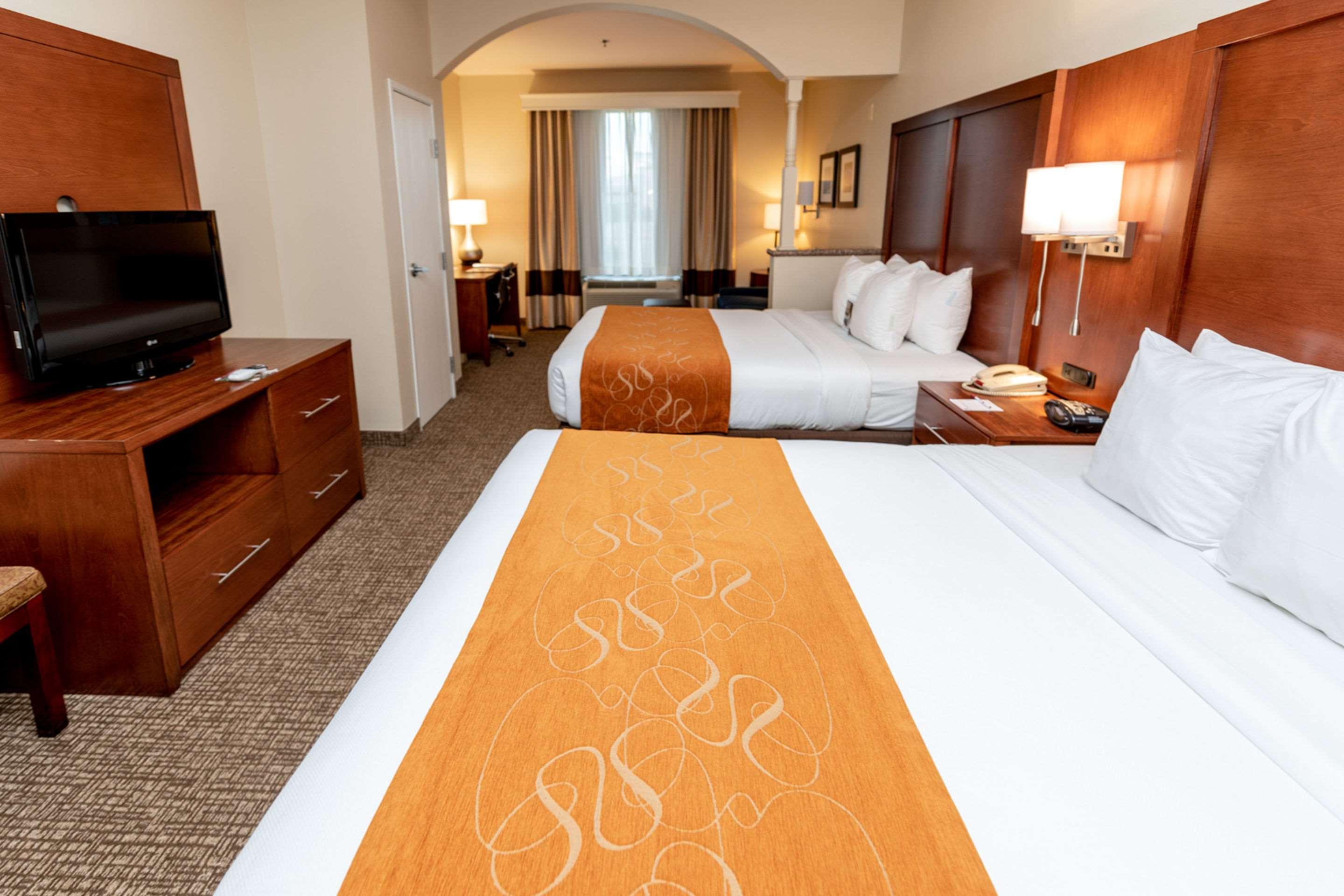 Suite Two Queen Beds