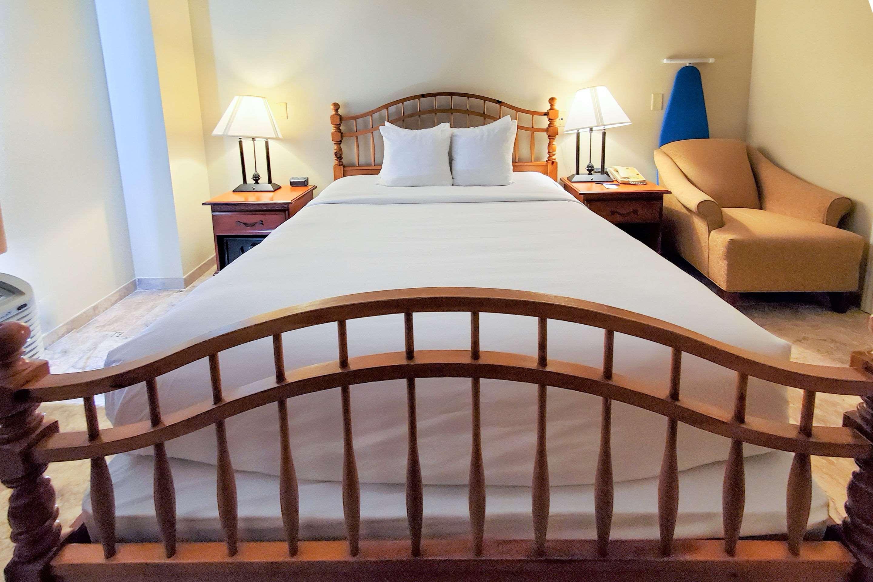 Double Queen Bed Non Smoking