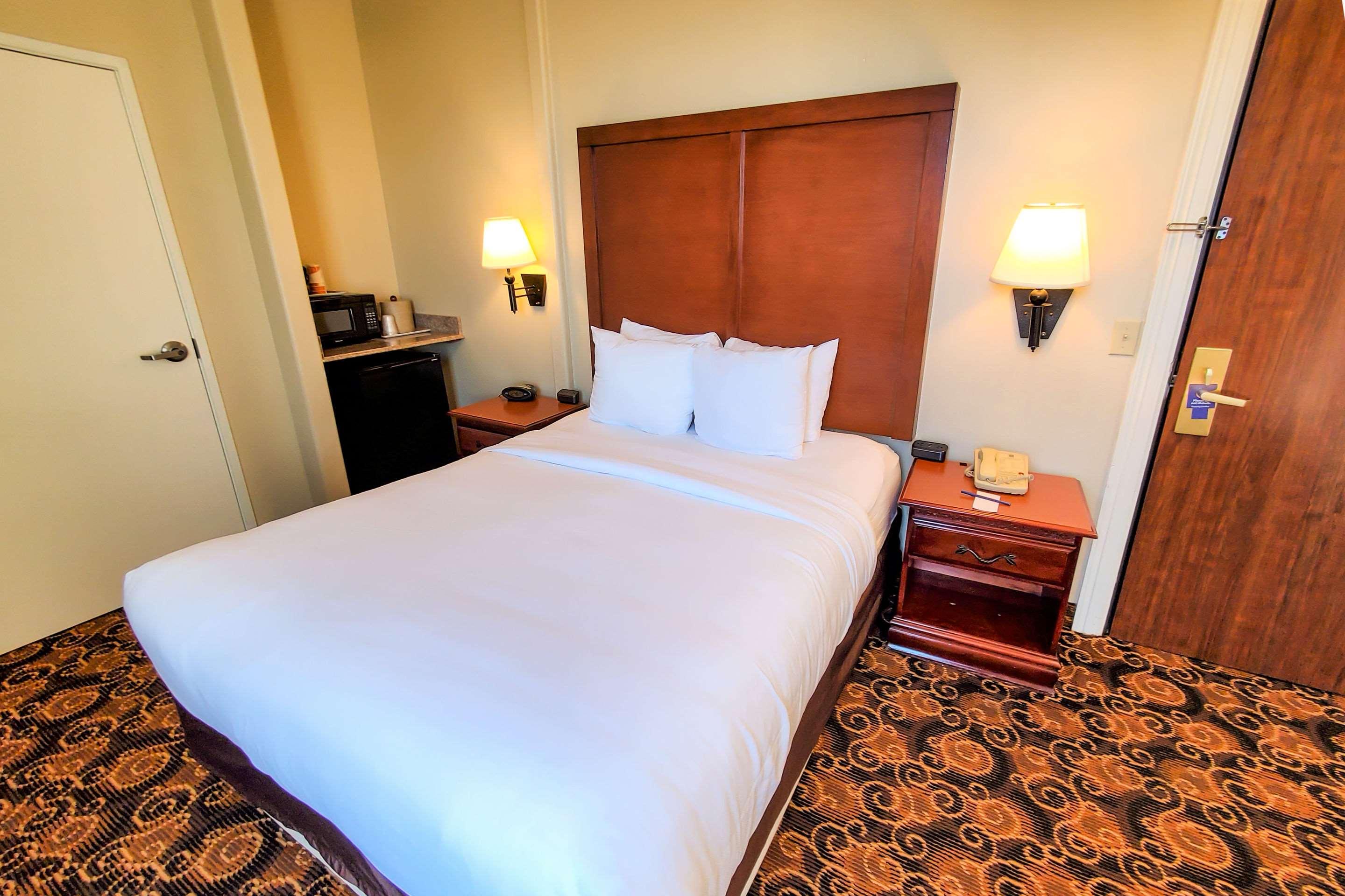 Double Queen Size Bed