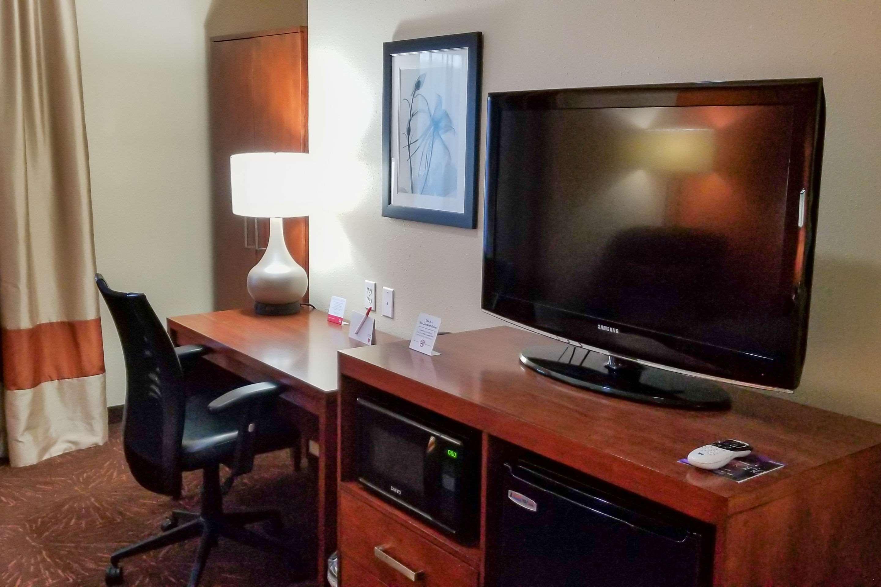 Double King Bed Non Smoking