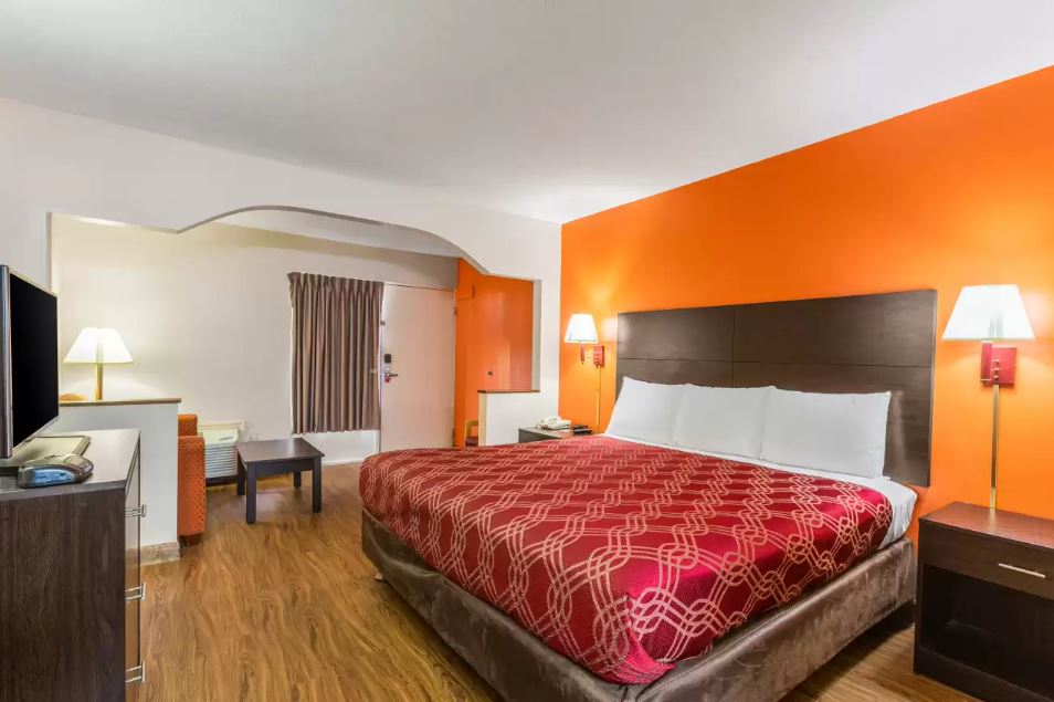 Double King Bed Non Smoking