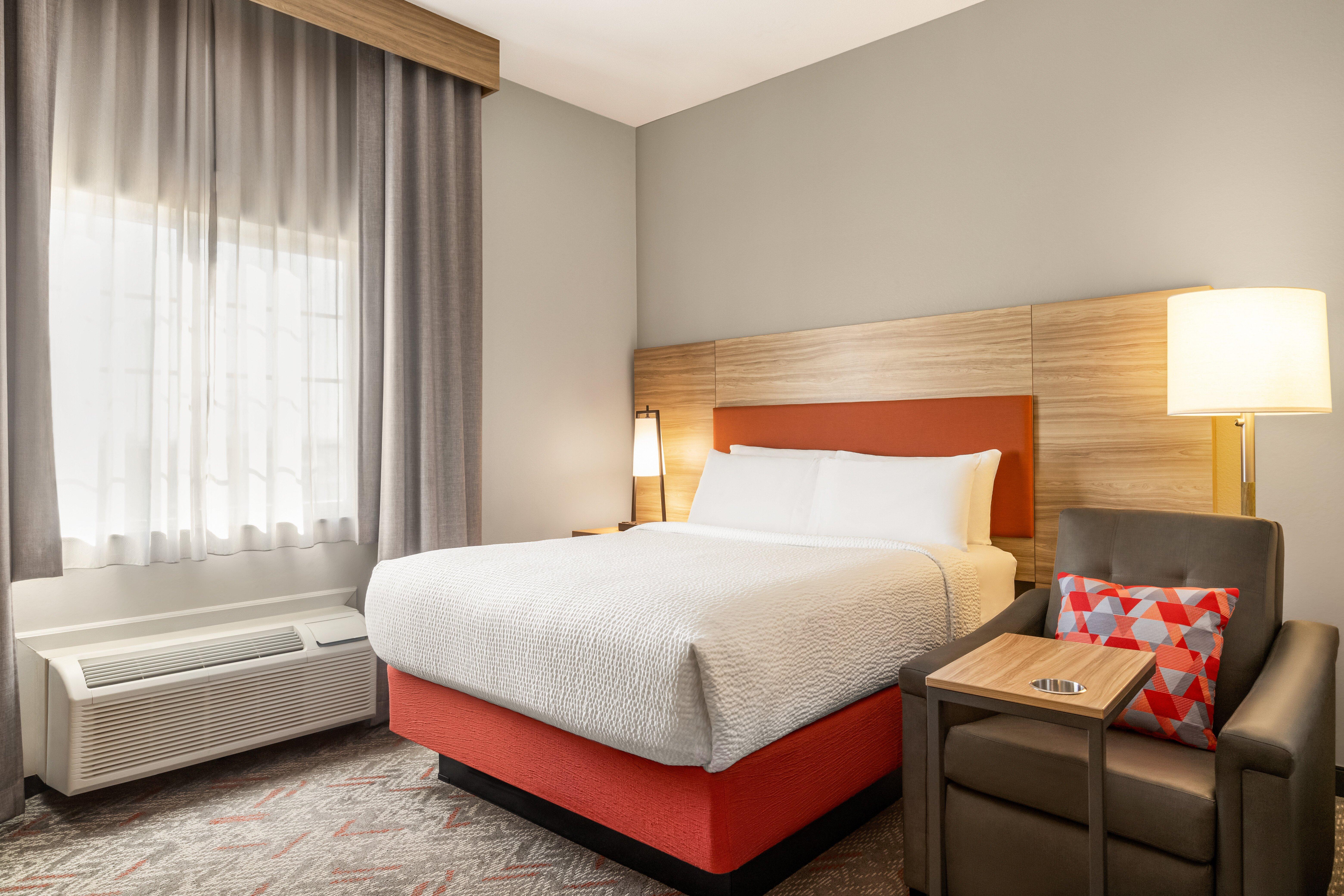 Studio King Size Bed