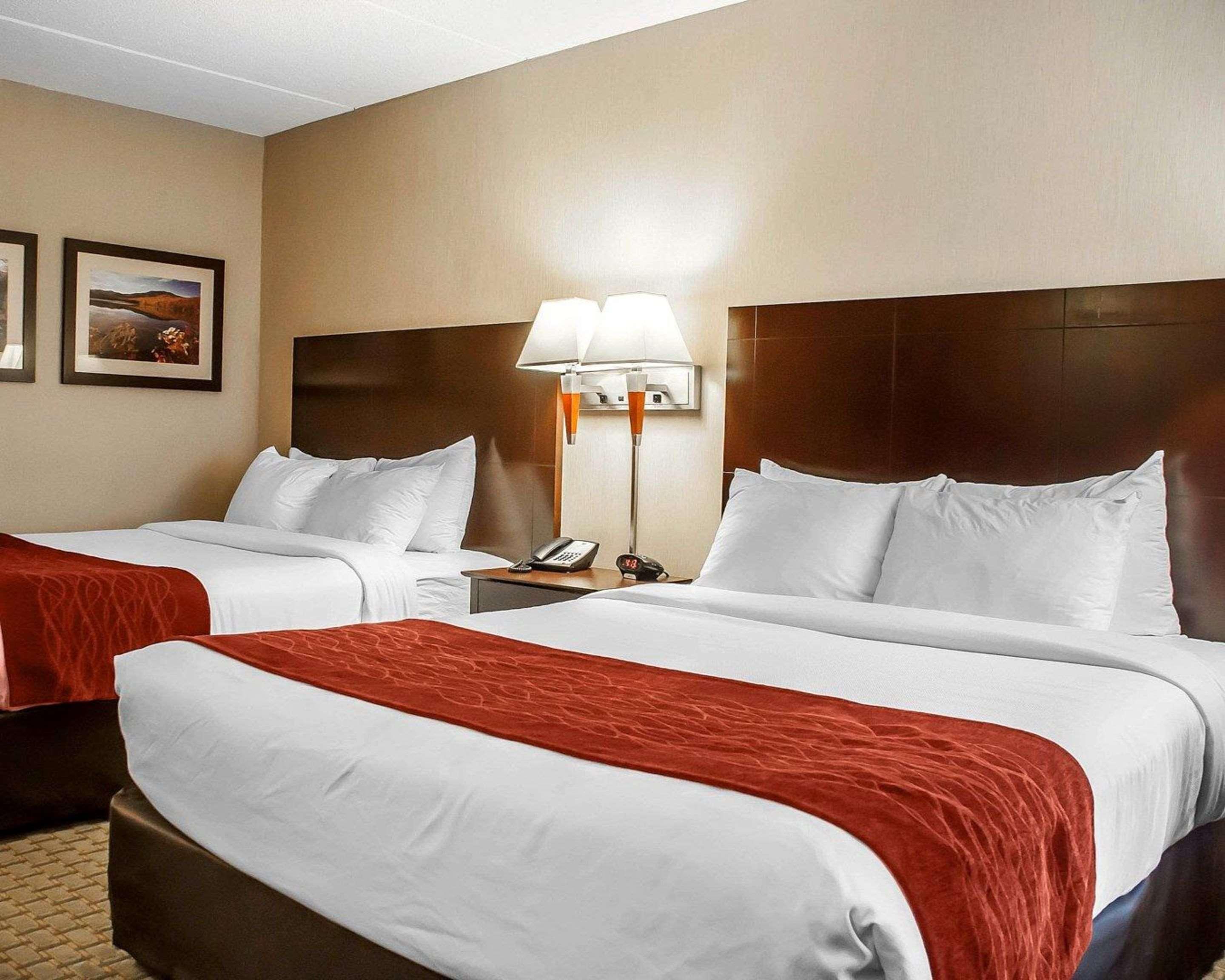 Twin Two Queen Beds Non Smoking