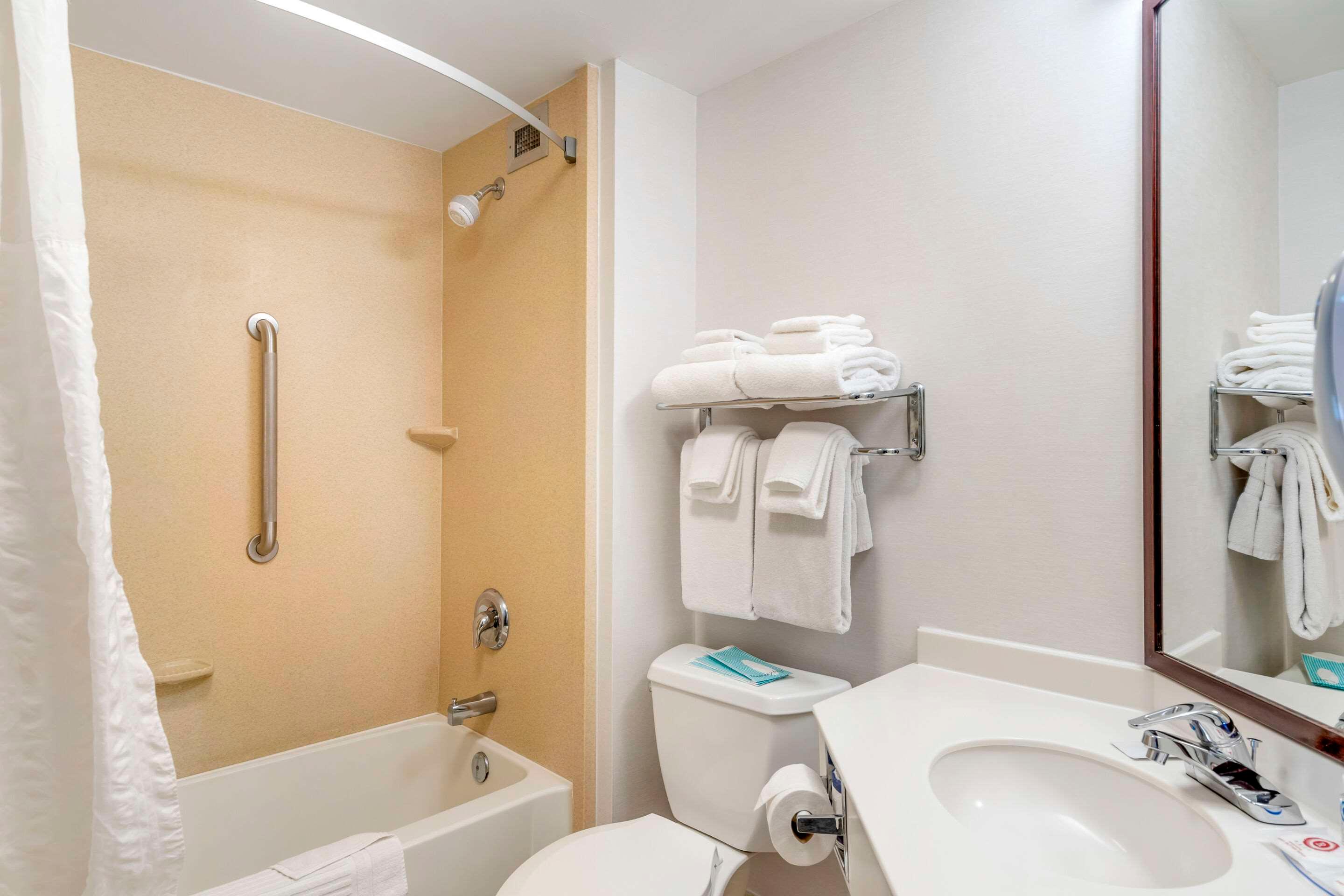 Suite Two Queen Beds Non Smoking