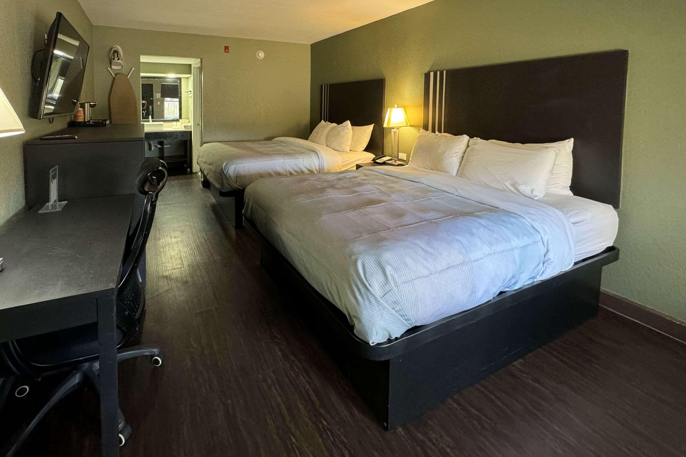 Double Accessible-queen Size Bed