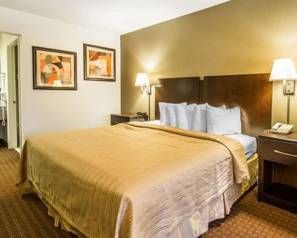 Double Two Queen Beds Non Smoking