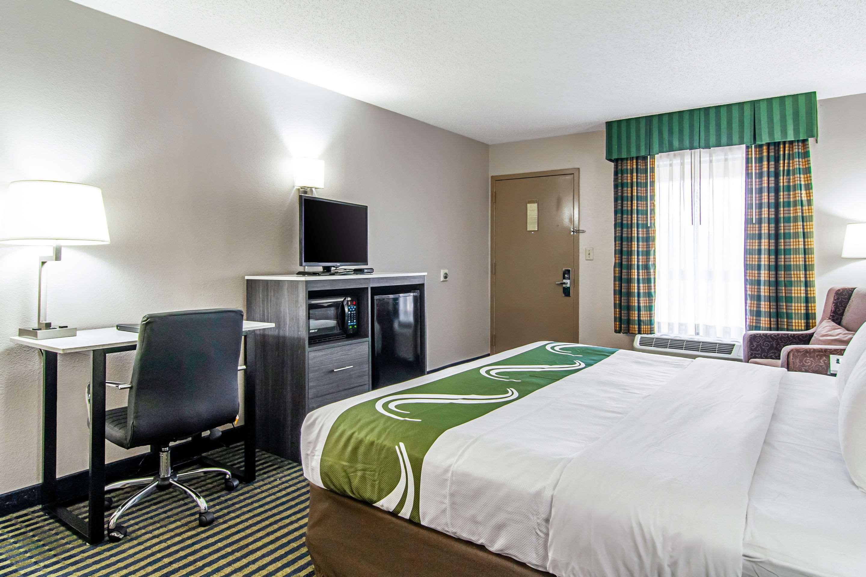 Double King Bed Non Smoking