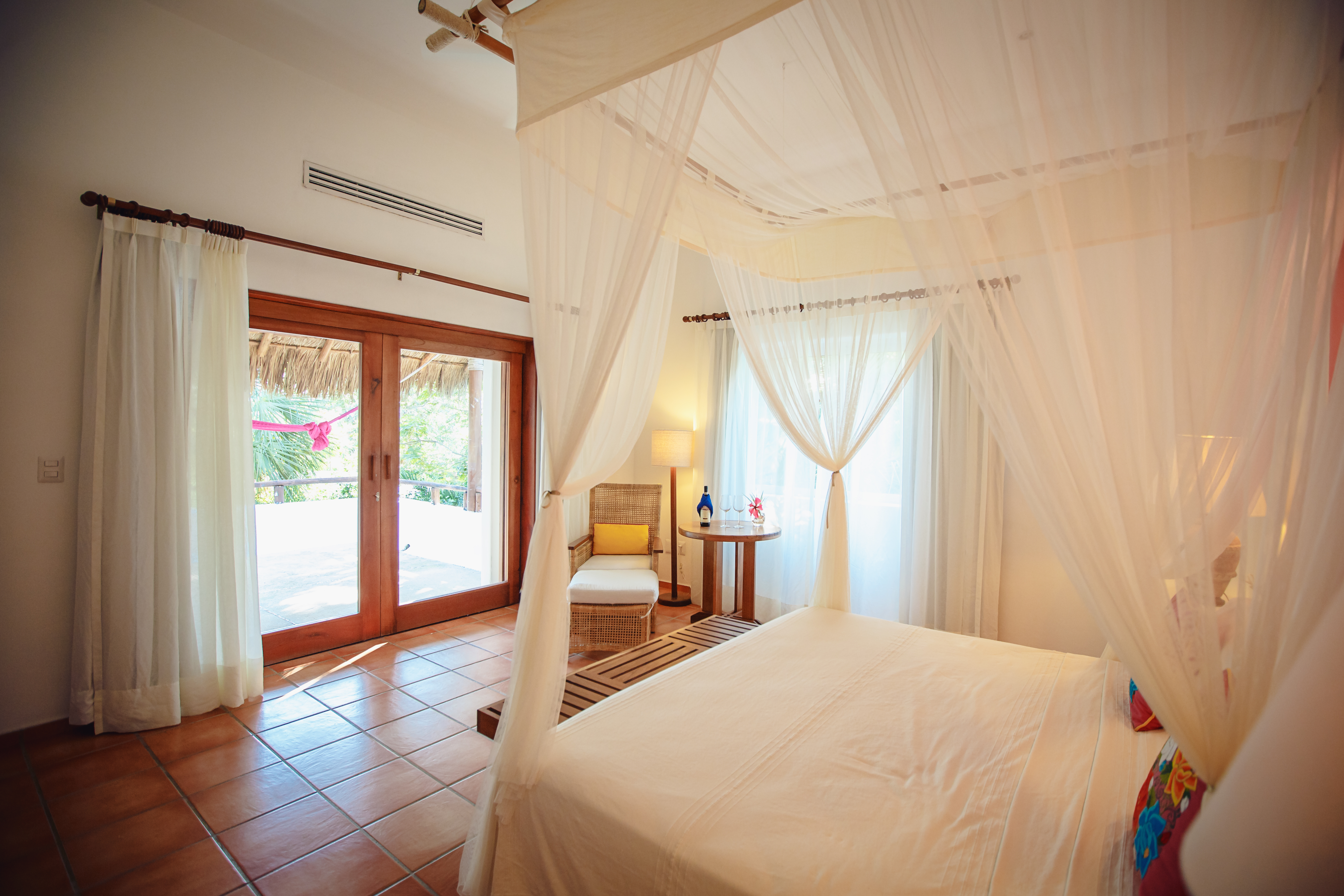 Suite Classic King Bed