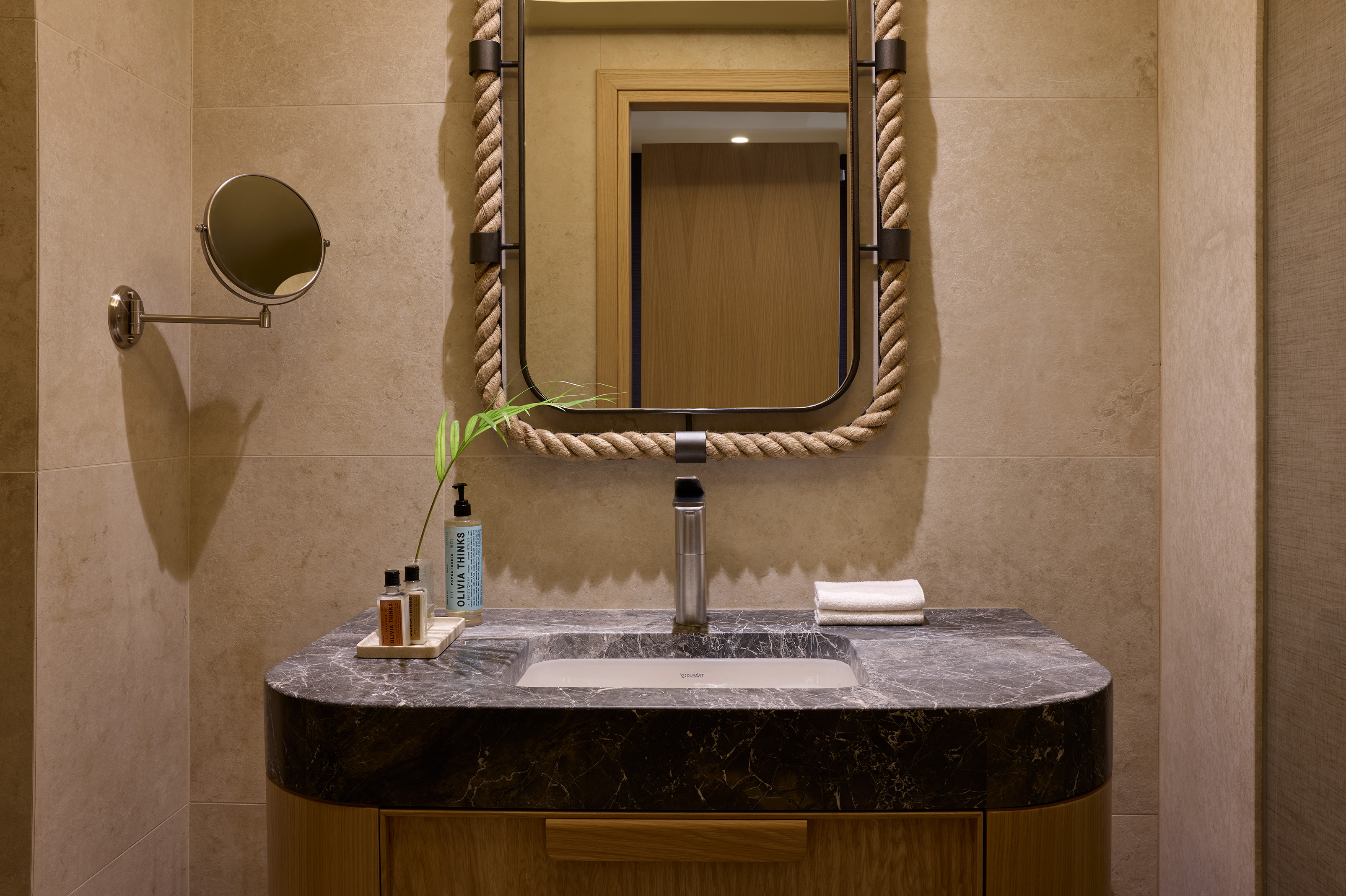 Double or Twin Deluxe Sea View