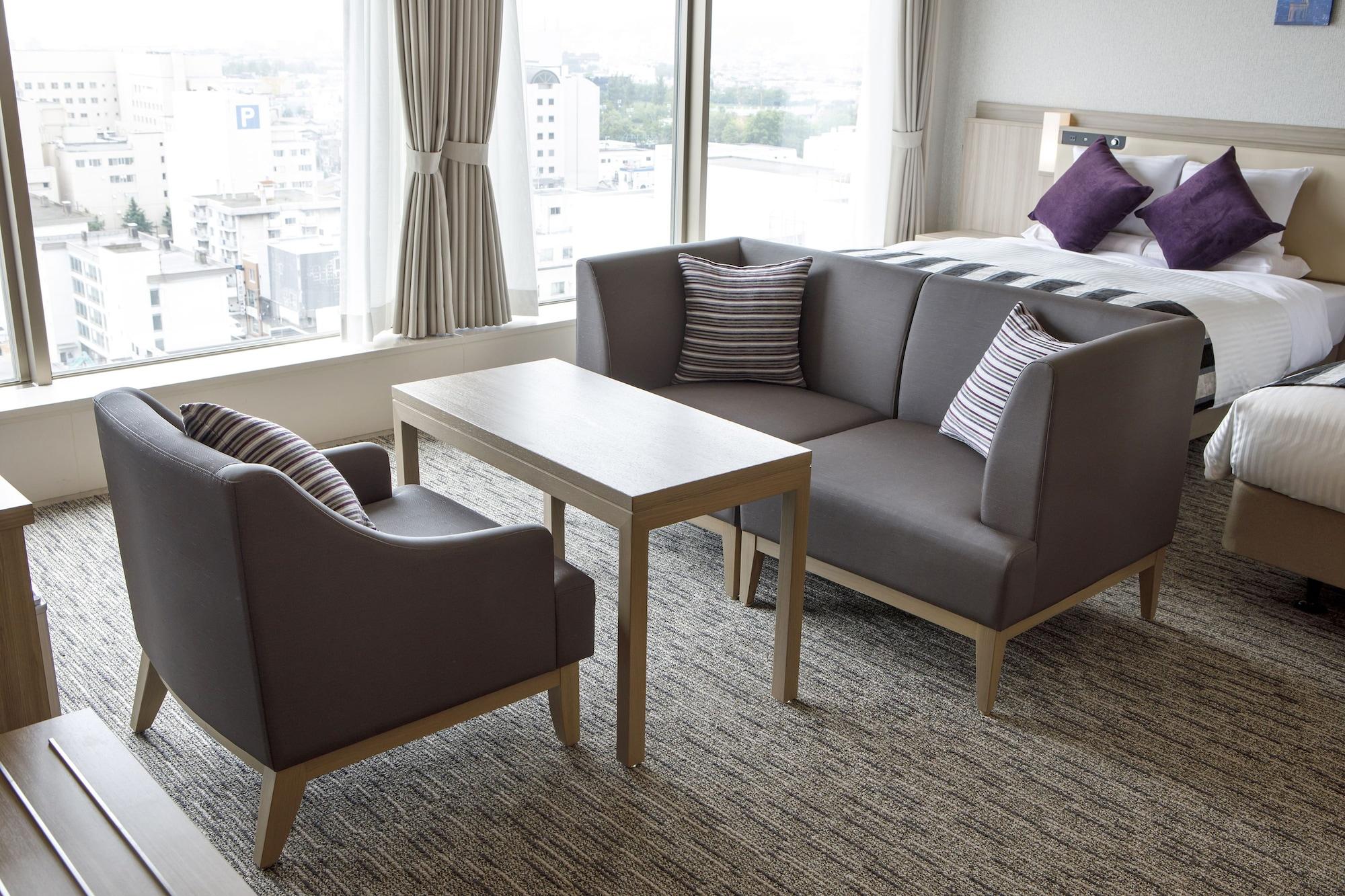 Twin Deluxe Two Beds