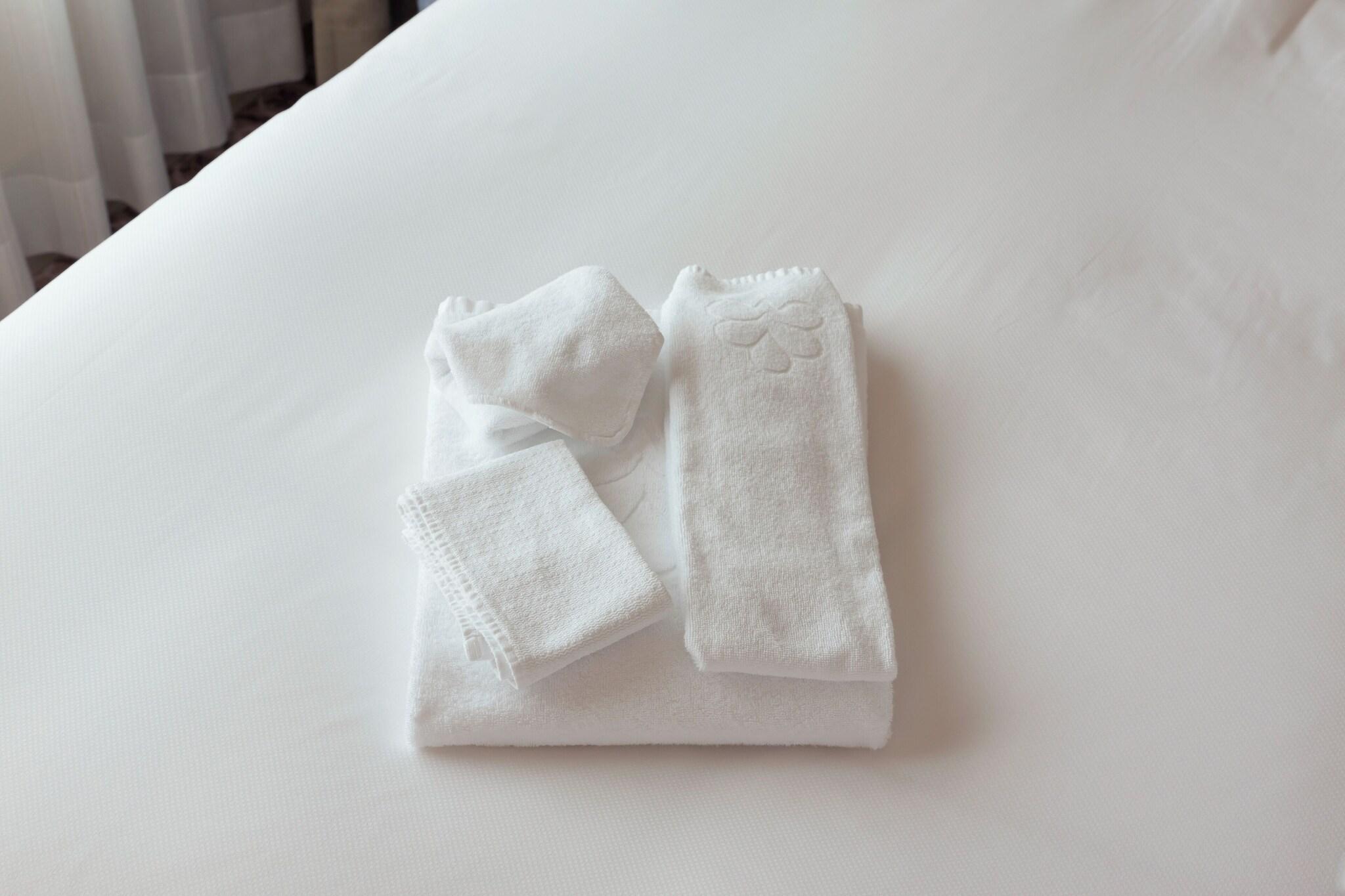 Double Premium Queen Bed