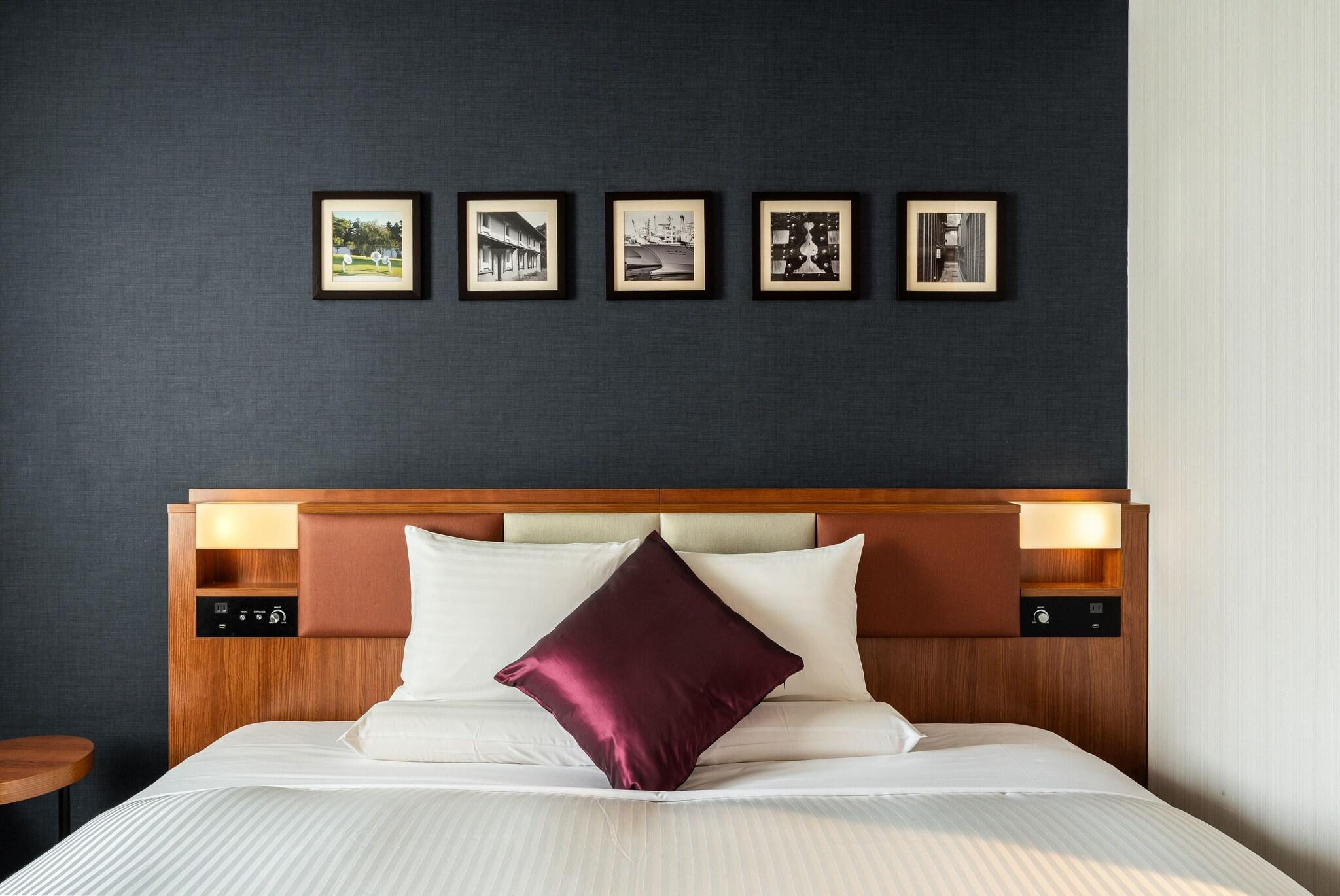 Double King Bed Non Smoking