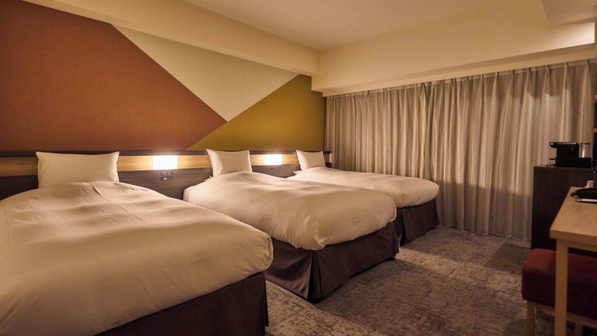 Room Two Beds