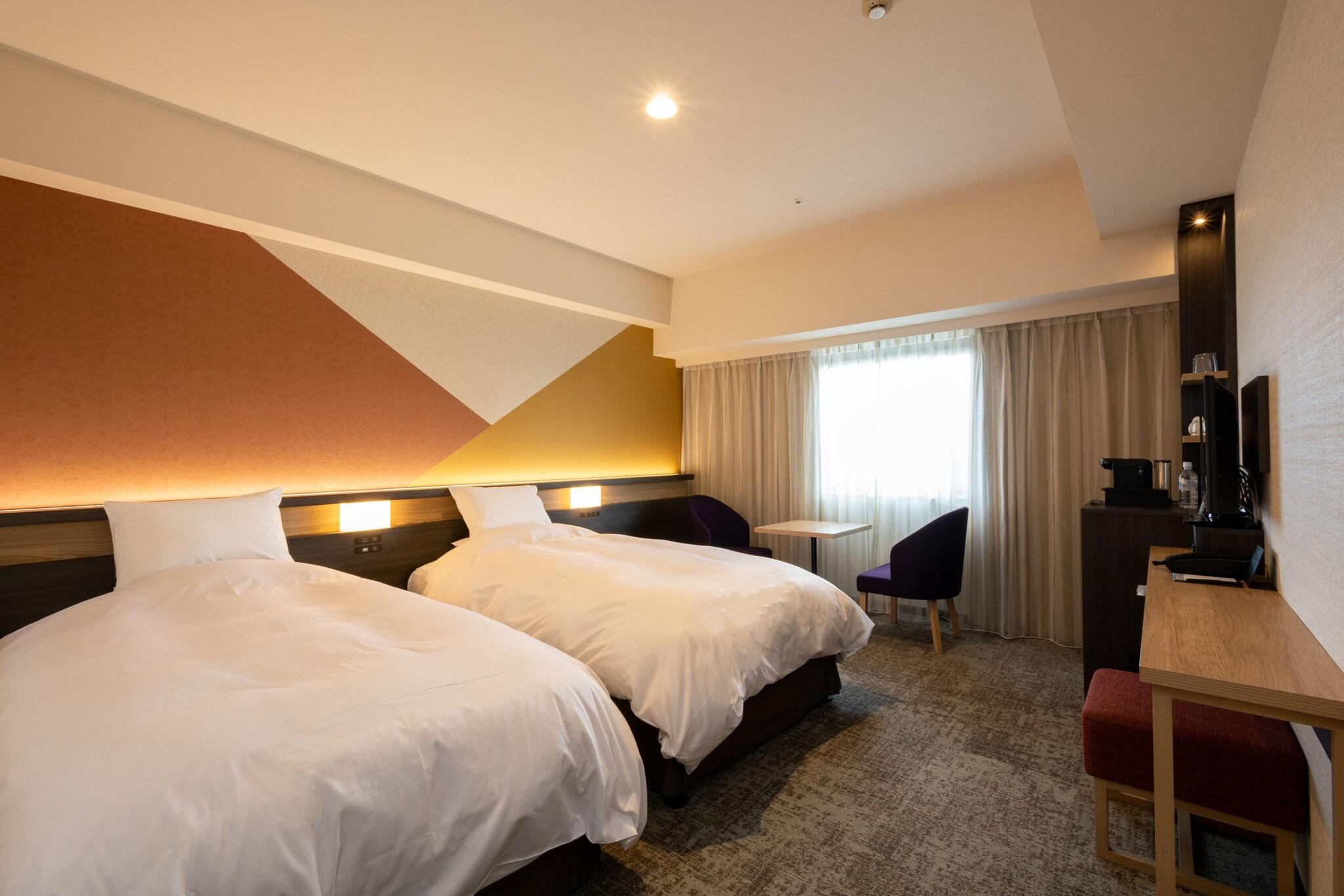 Room Two Beds