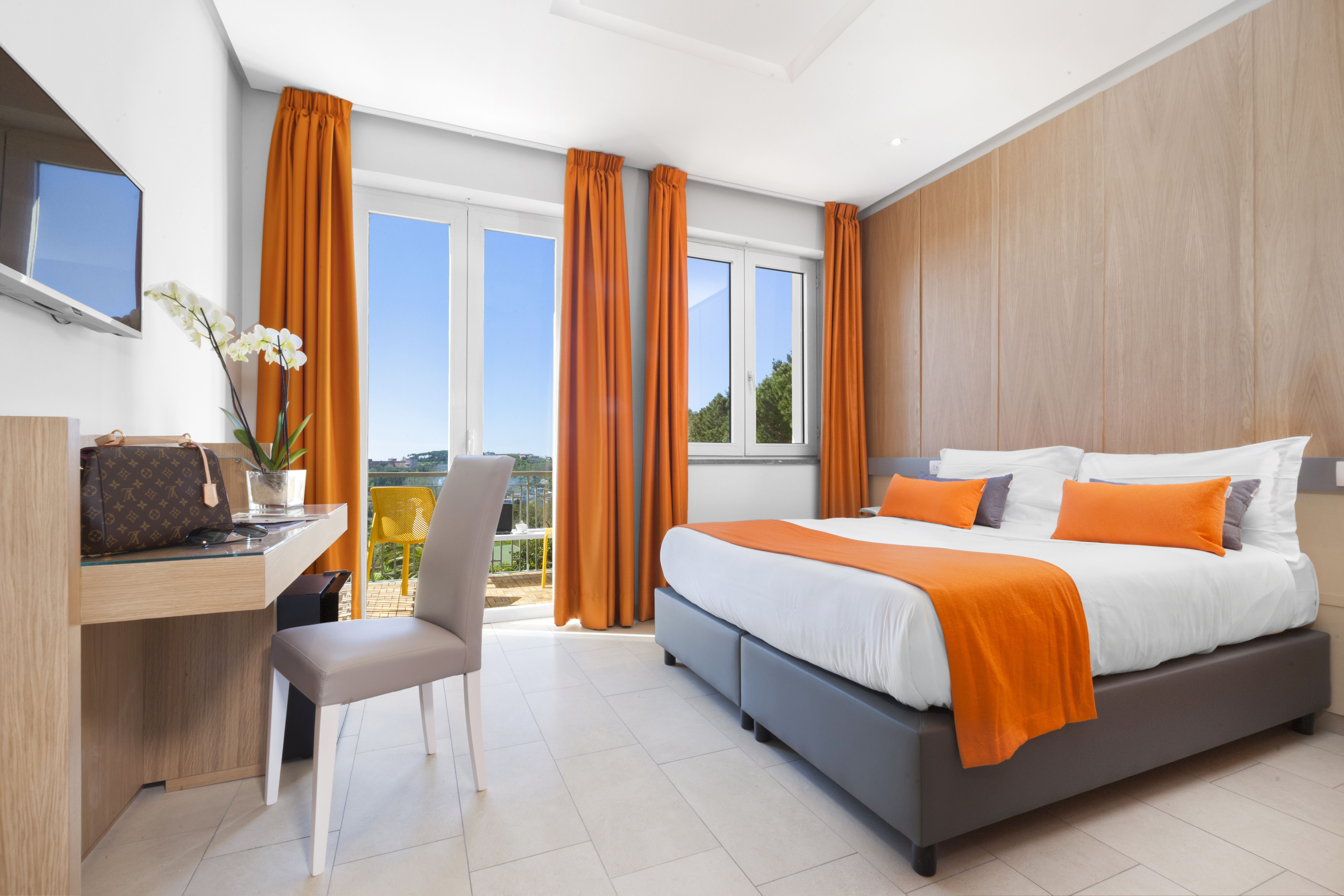 Double or Twin Standard