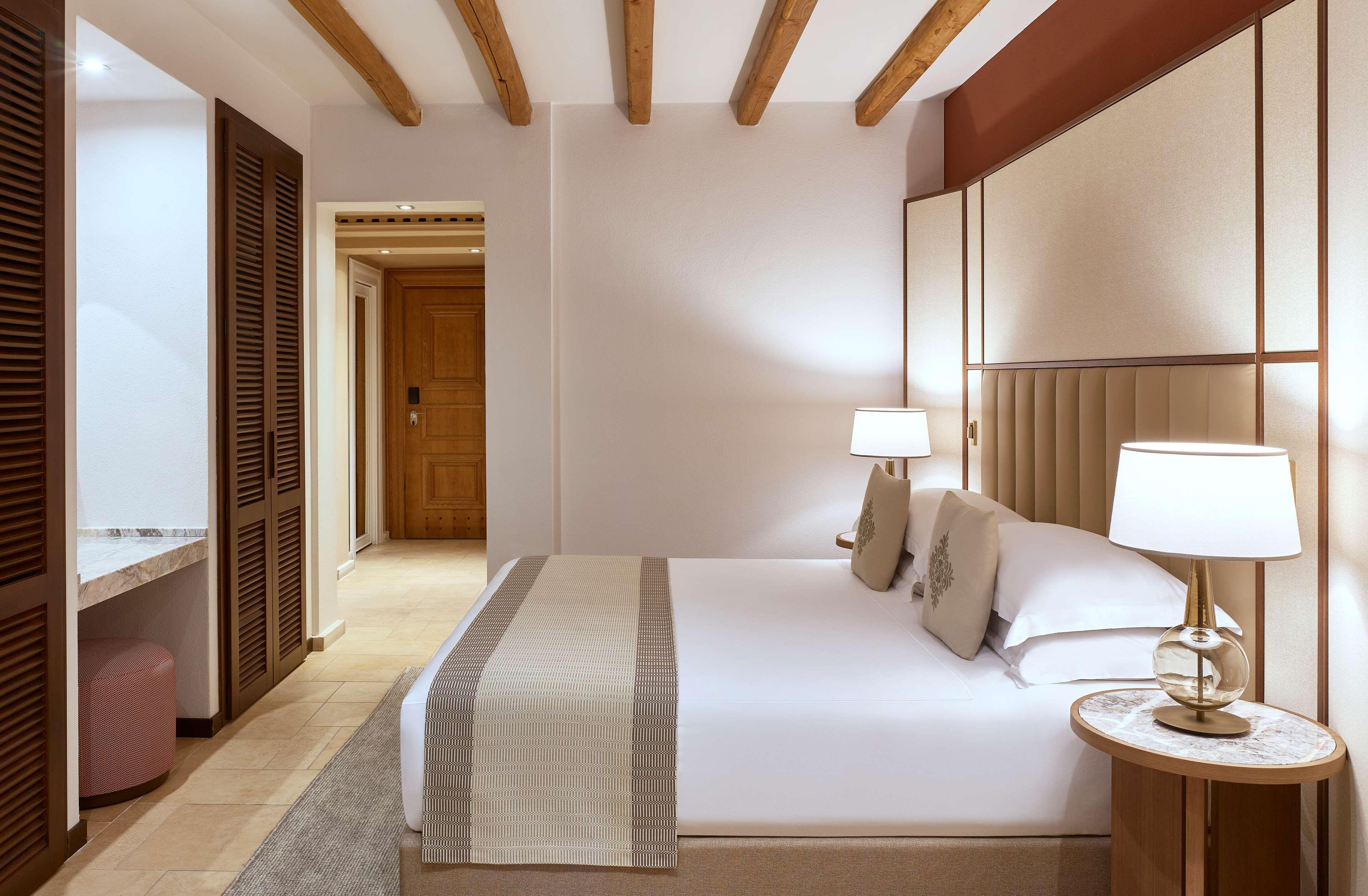 Junior Suite King Size Bed