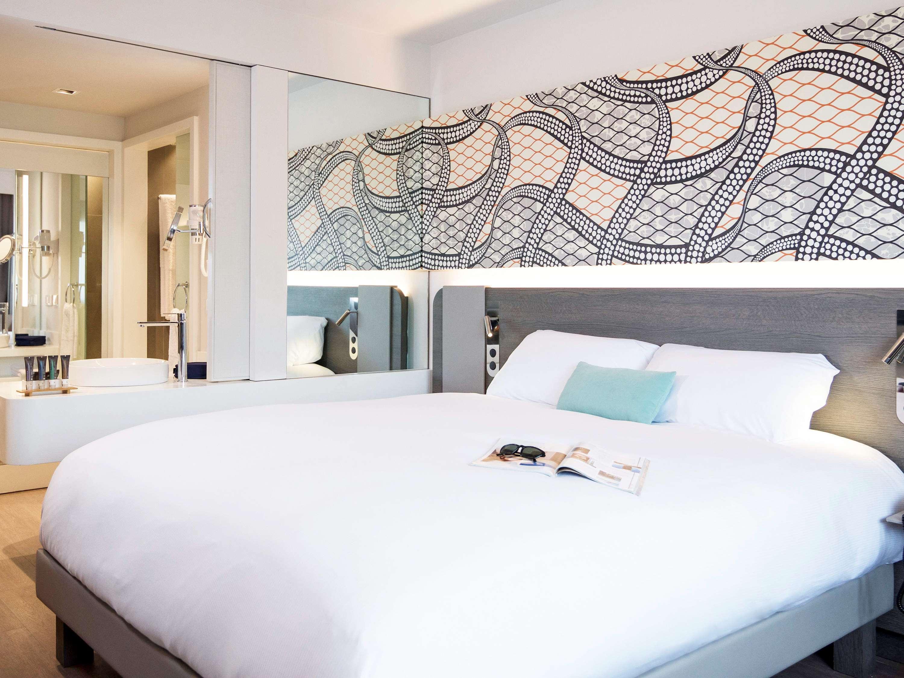 Double Superior King Bed