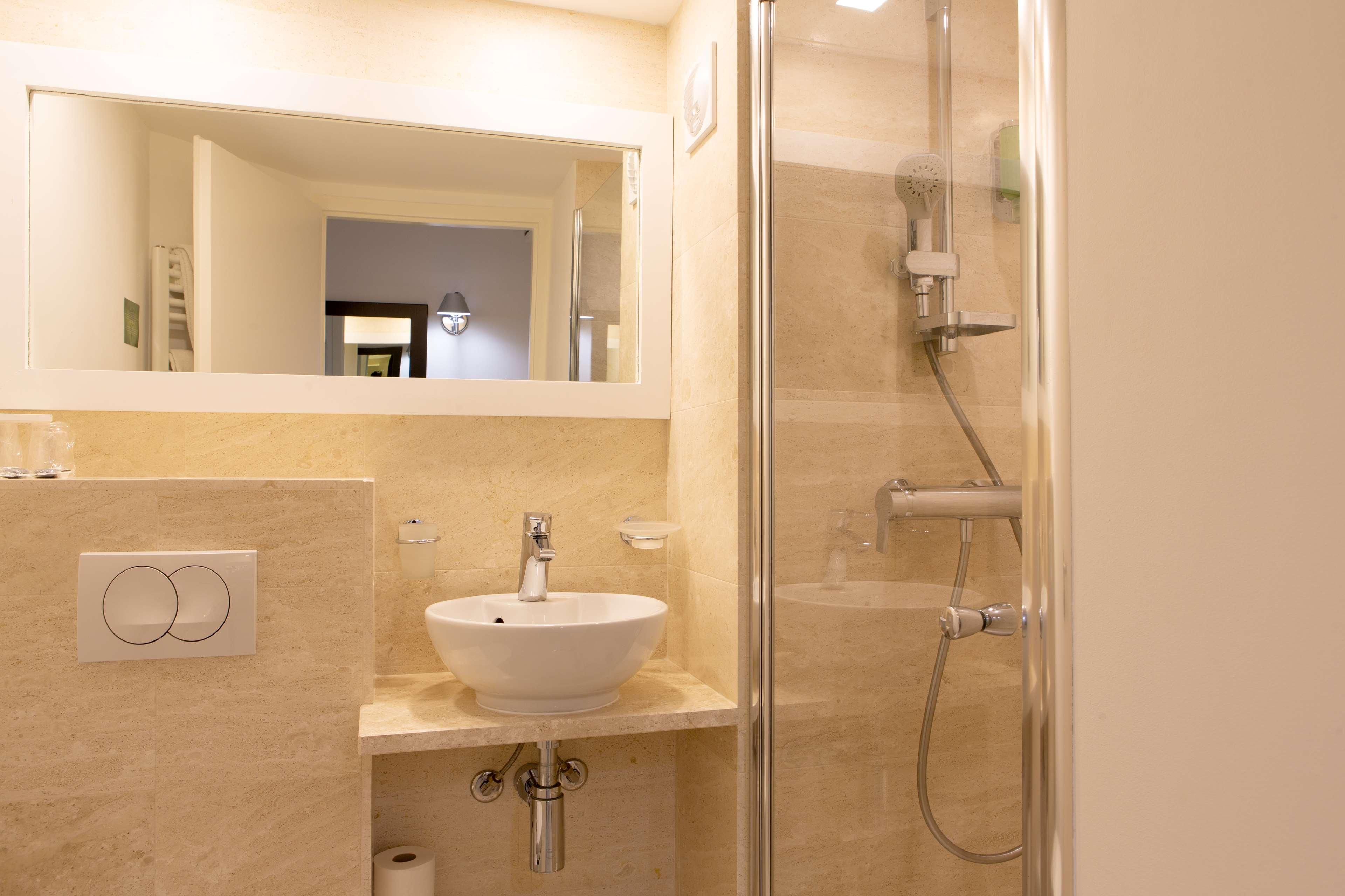 Double Queen Size Bed