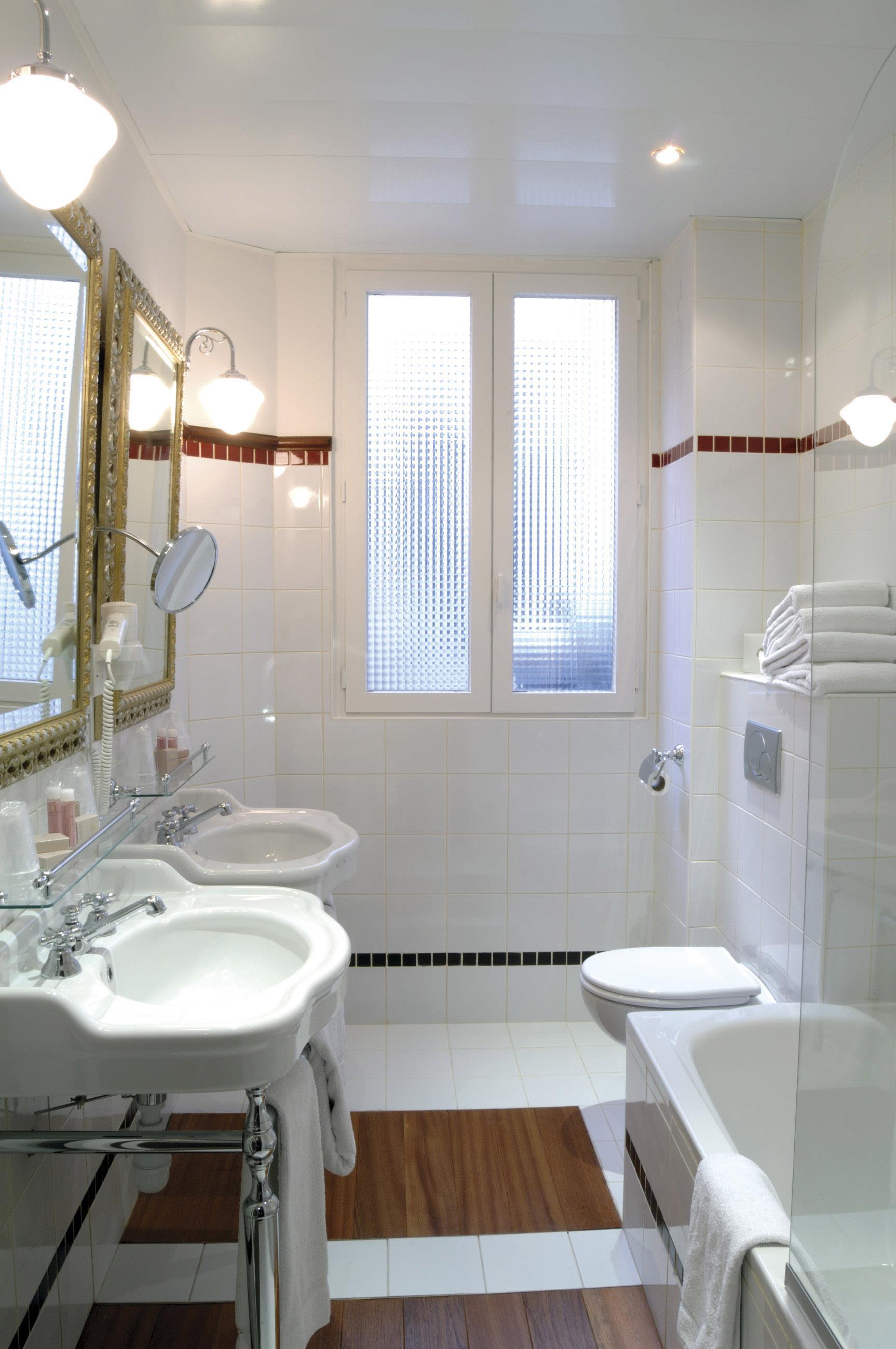 Quadruple Queen Bed Non Smoking