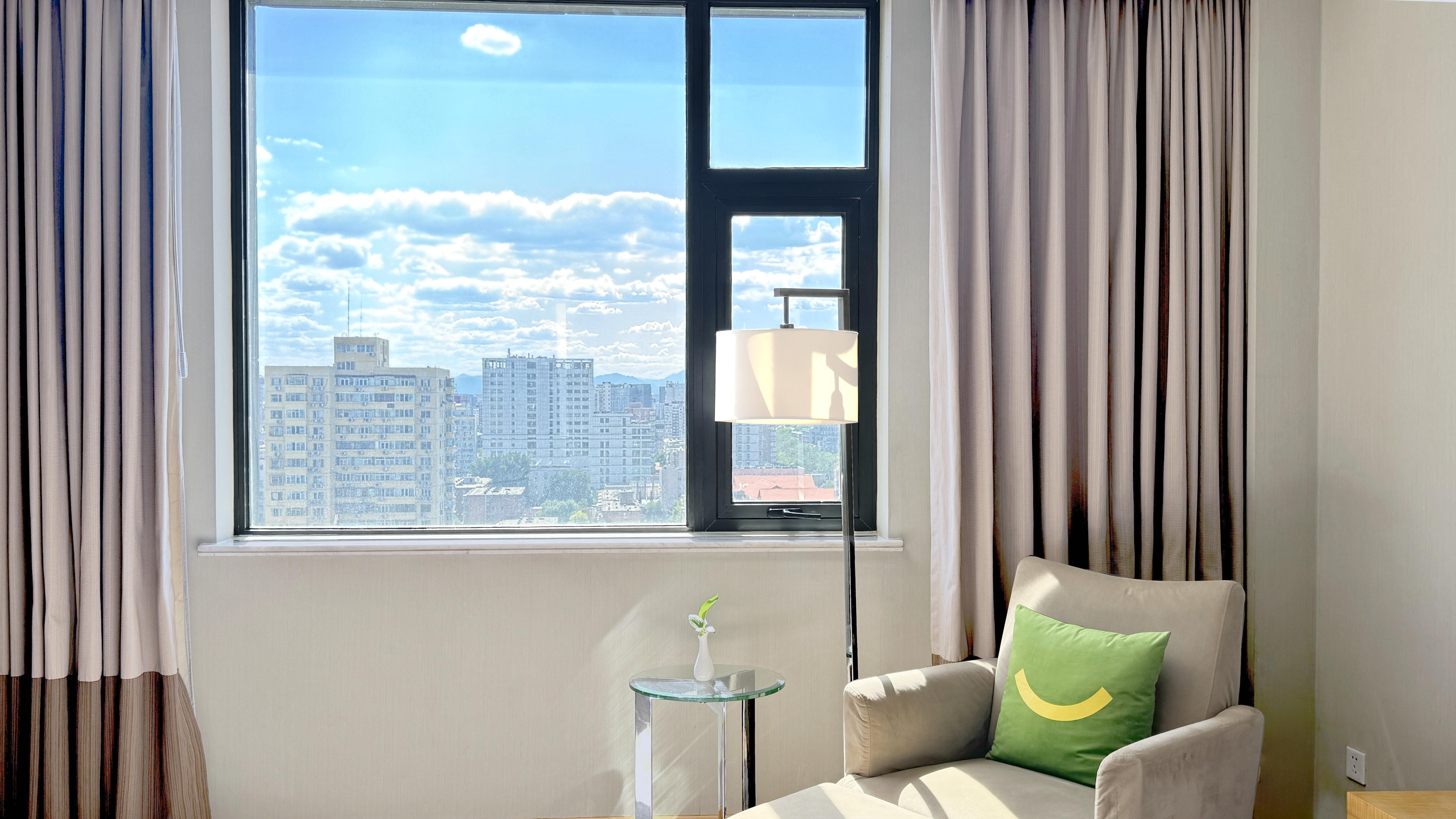 Double City View King Bed