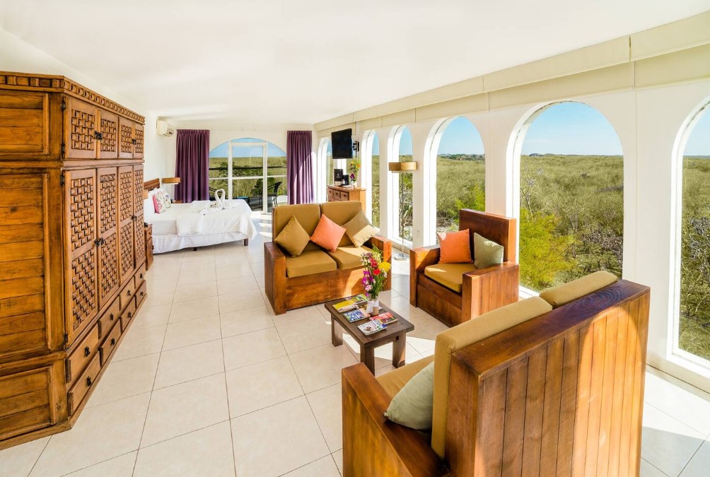 Suite Deluxe King Bed