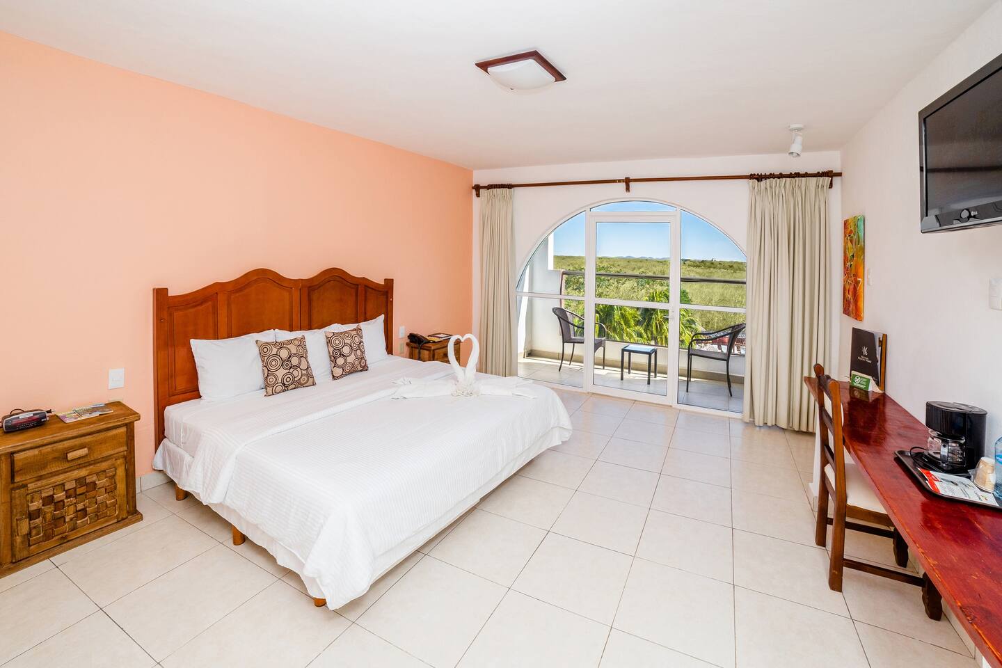 Junior Suite King Size Bed