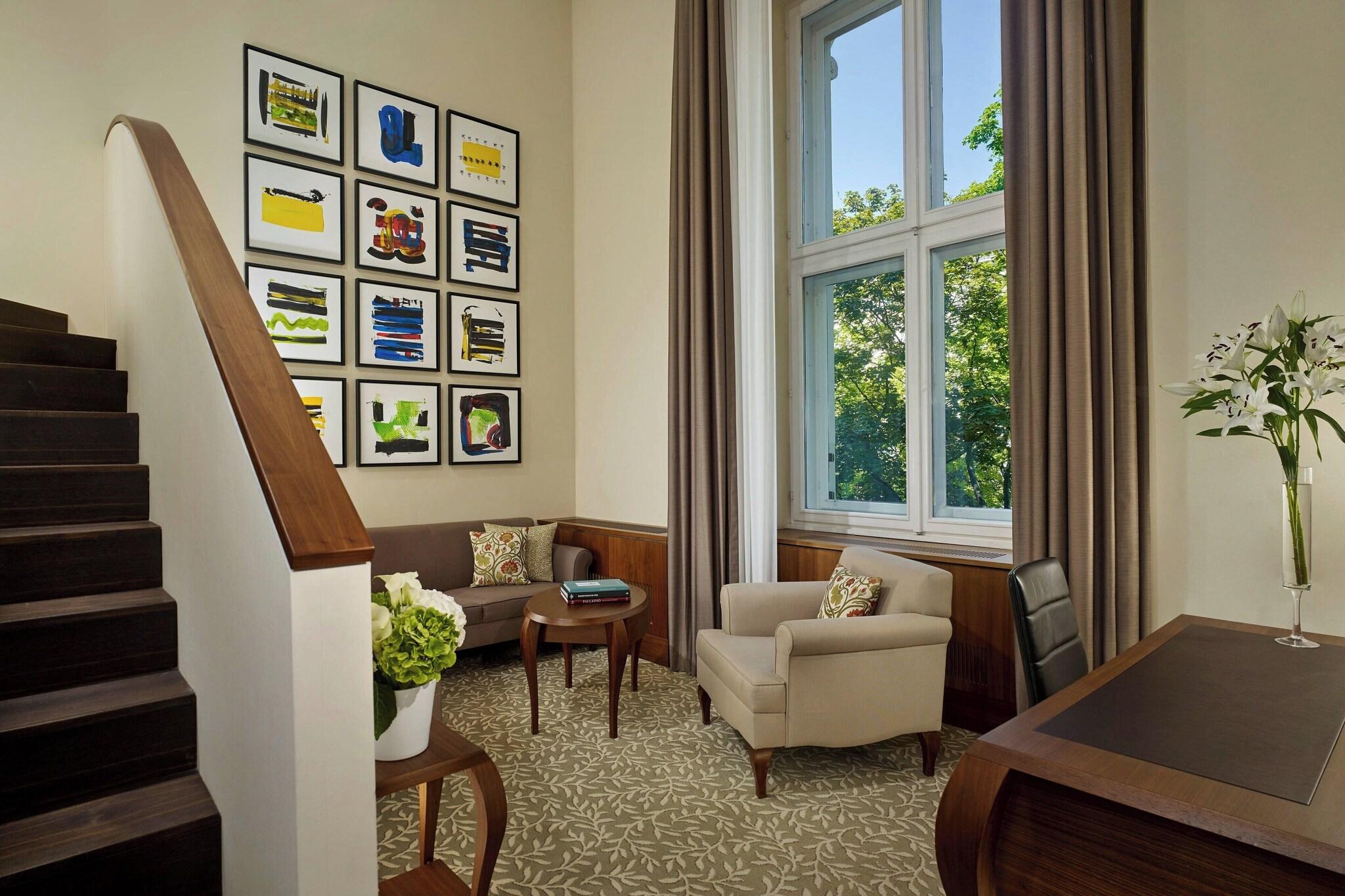 Suite with Views