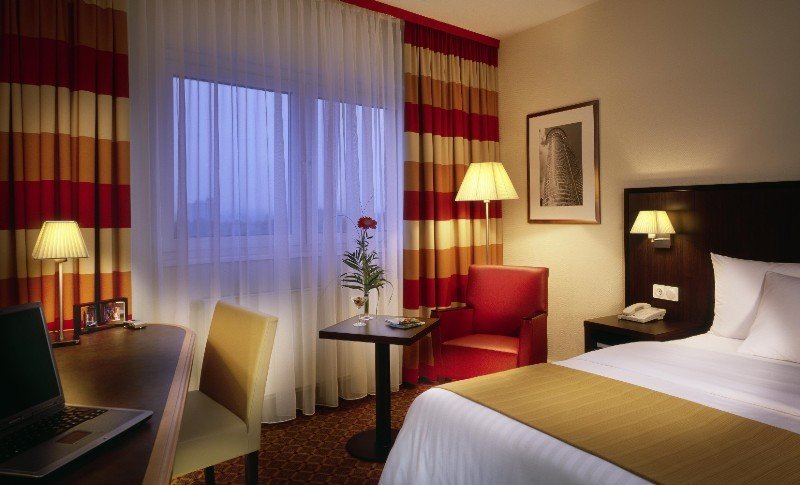 Double Queen Size Bed