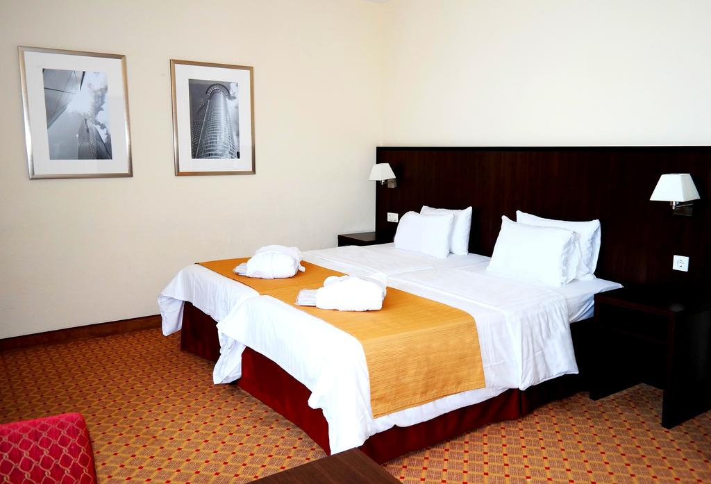 Family Room Superior