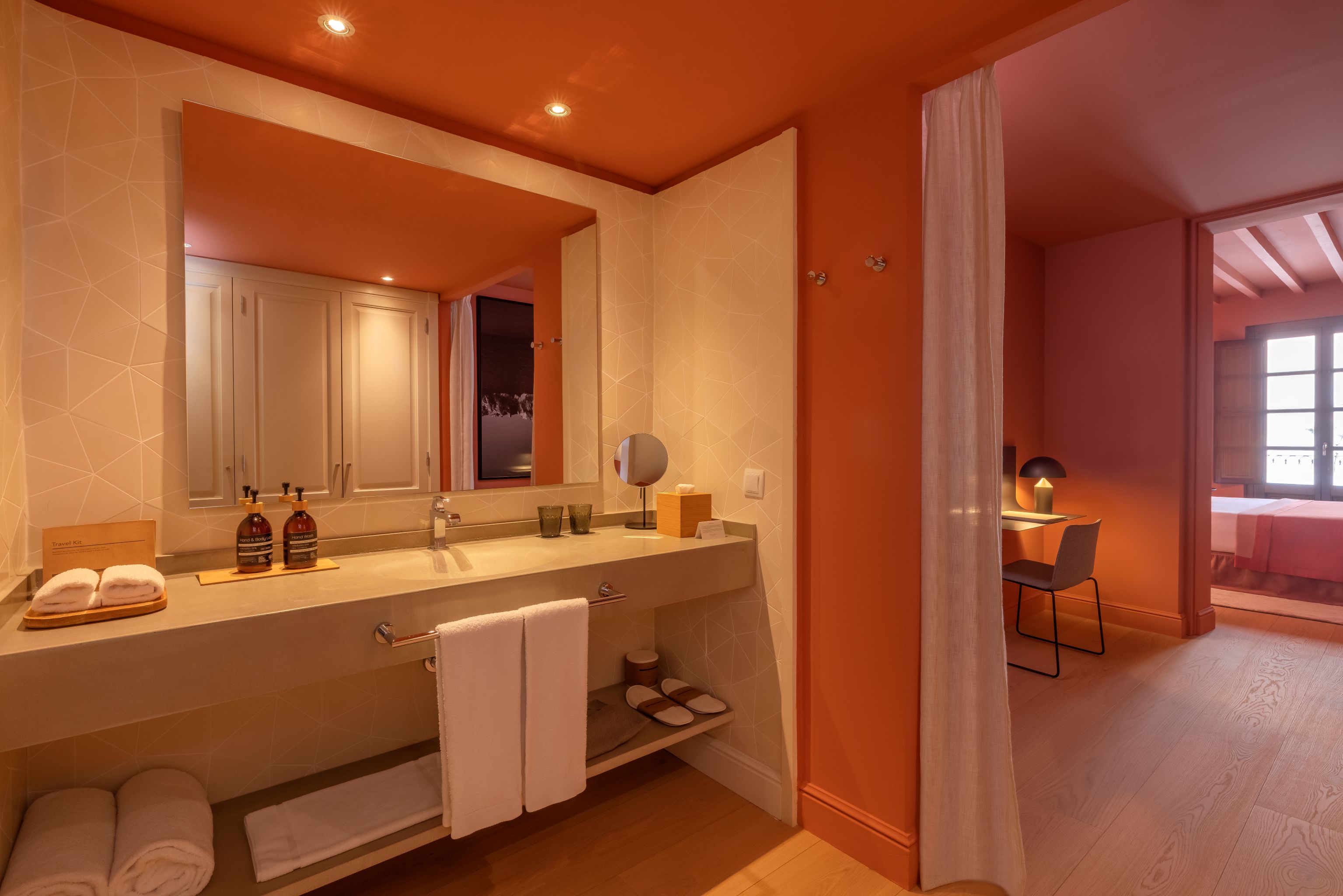 Double or Twin Deluxe